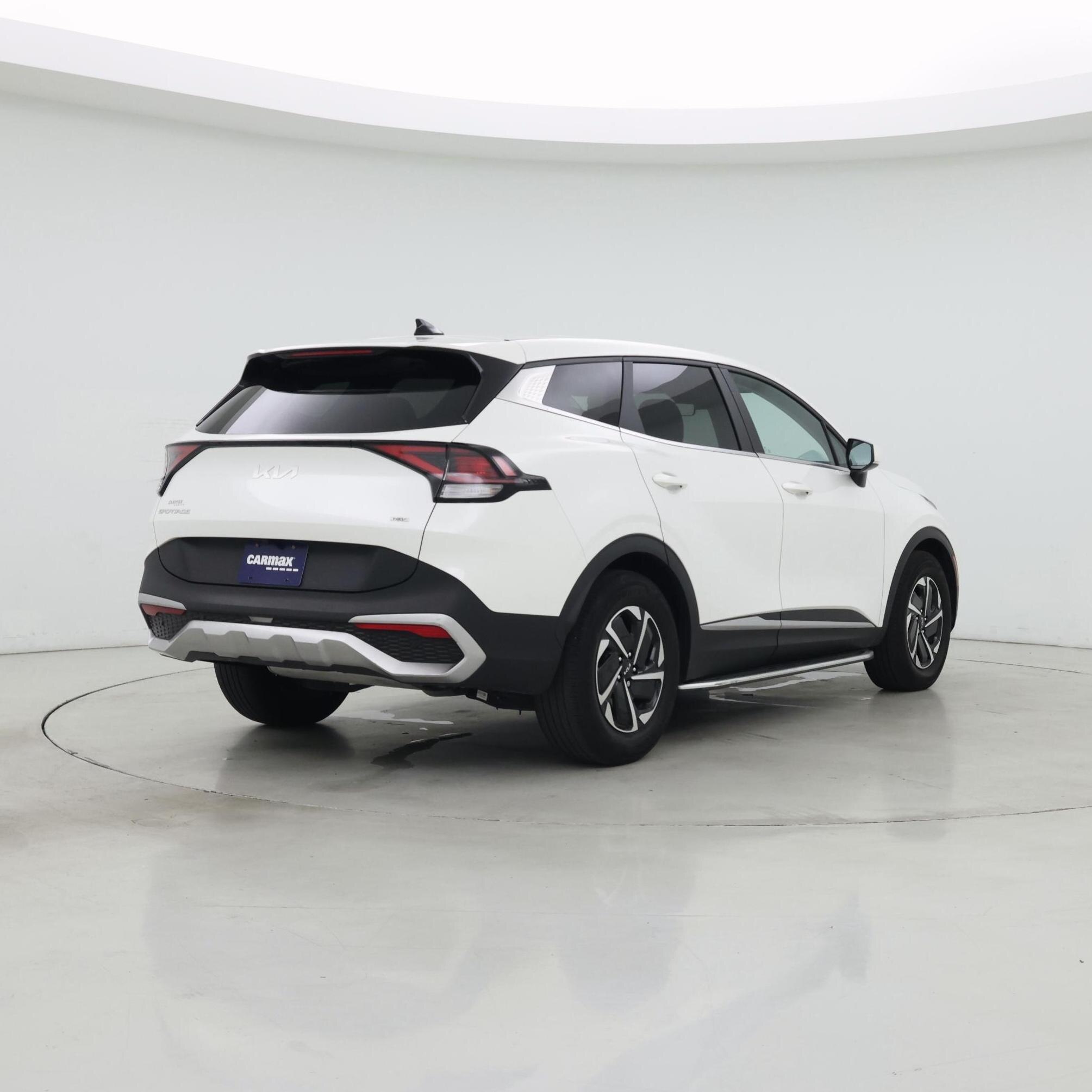 Thumbnail: 2023 Kia Sportage - 8