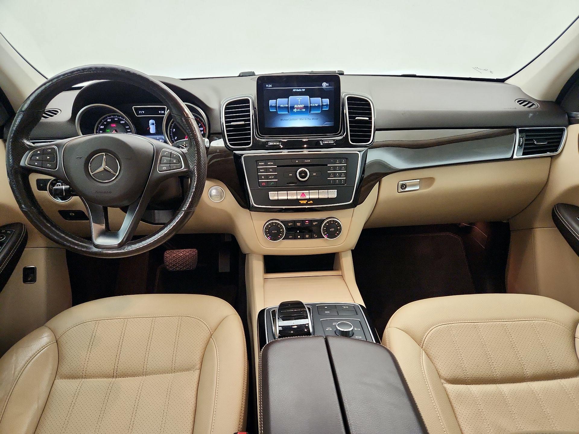 Thumbnail: 2017 Mercedes-Benz GLE - 9