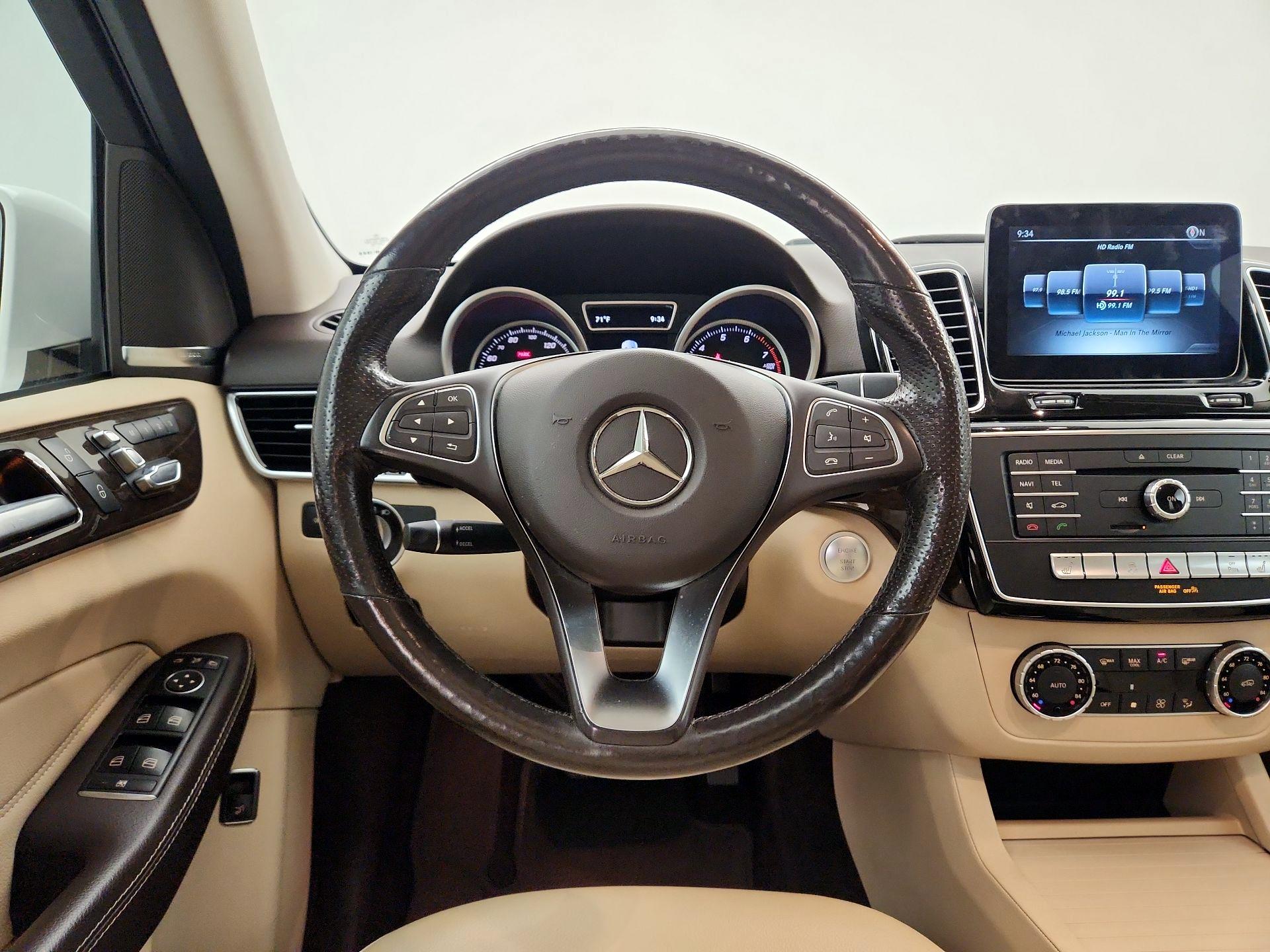 Thumbnail: 2017 Mercedes-Benz GLE - 10