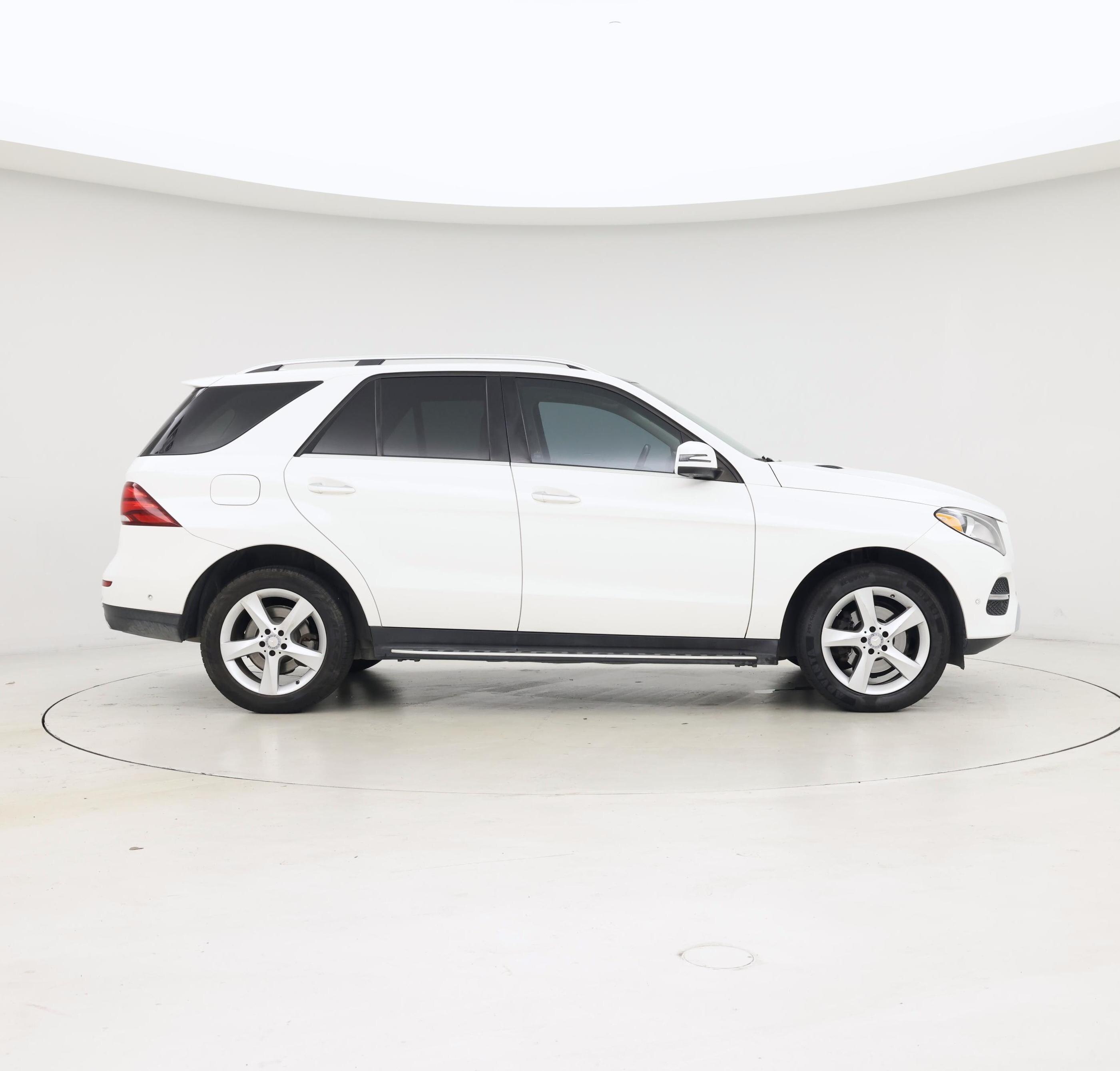 Thumbnail: 2017 Mercedes-Benz GLE - 7
