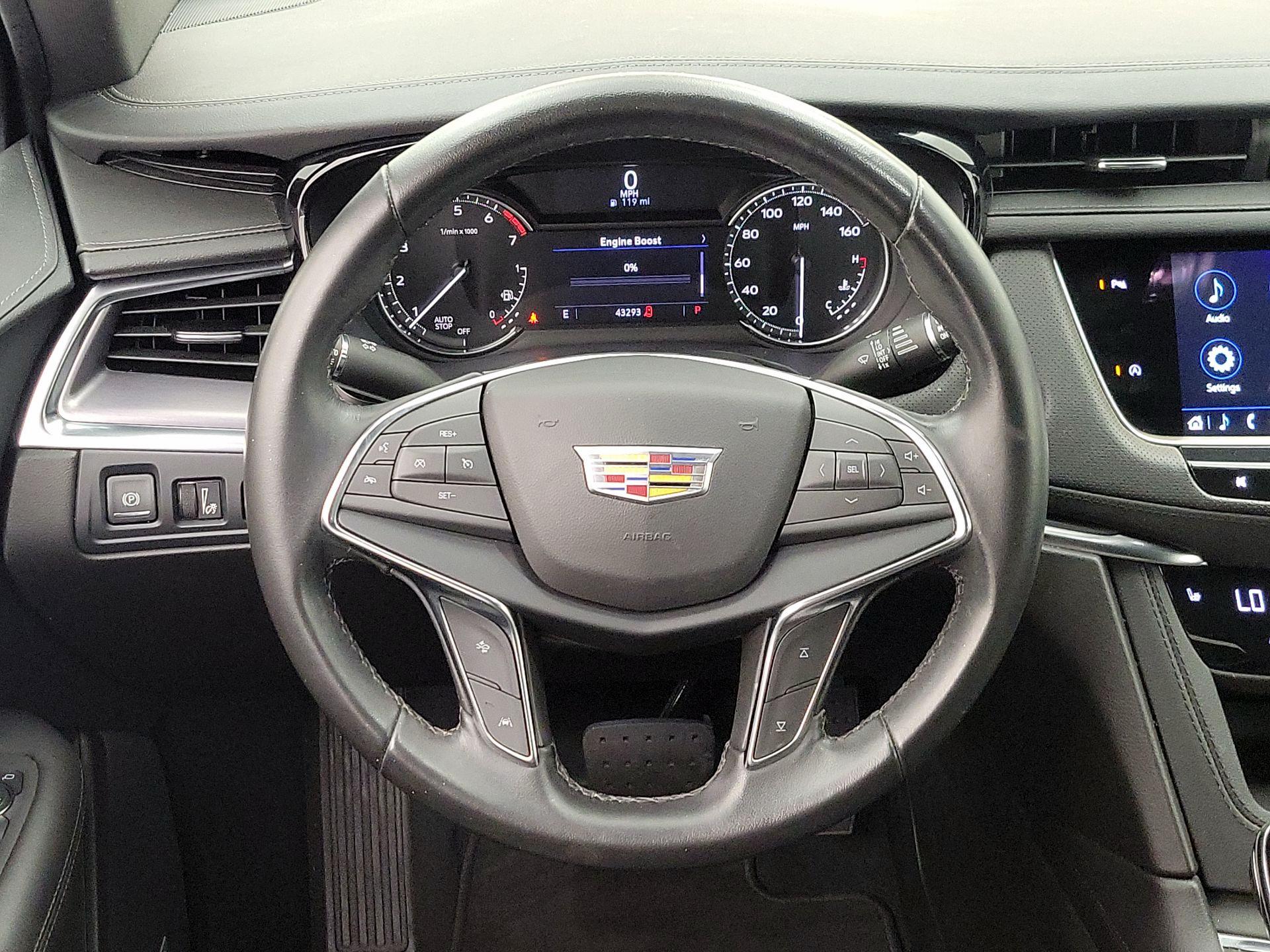 Thumbnail: 2023 Cadillac XT5 - 10