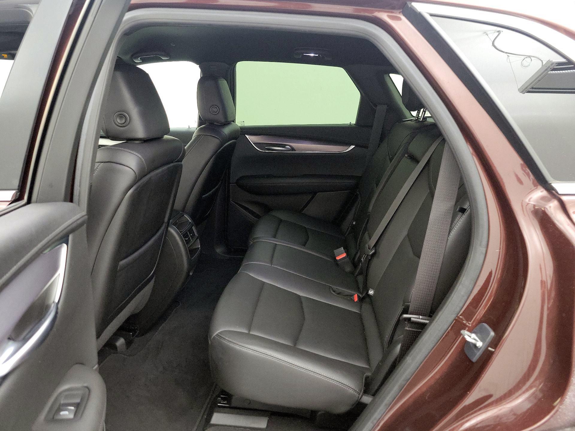 Thumbnail: 2023 Cadillac XT5 - 18