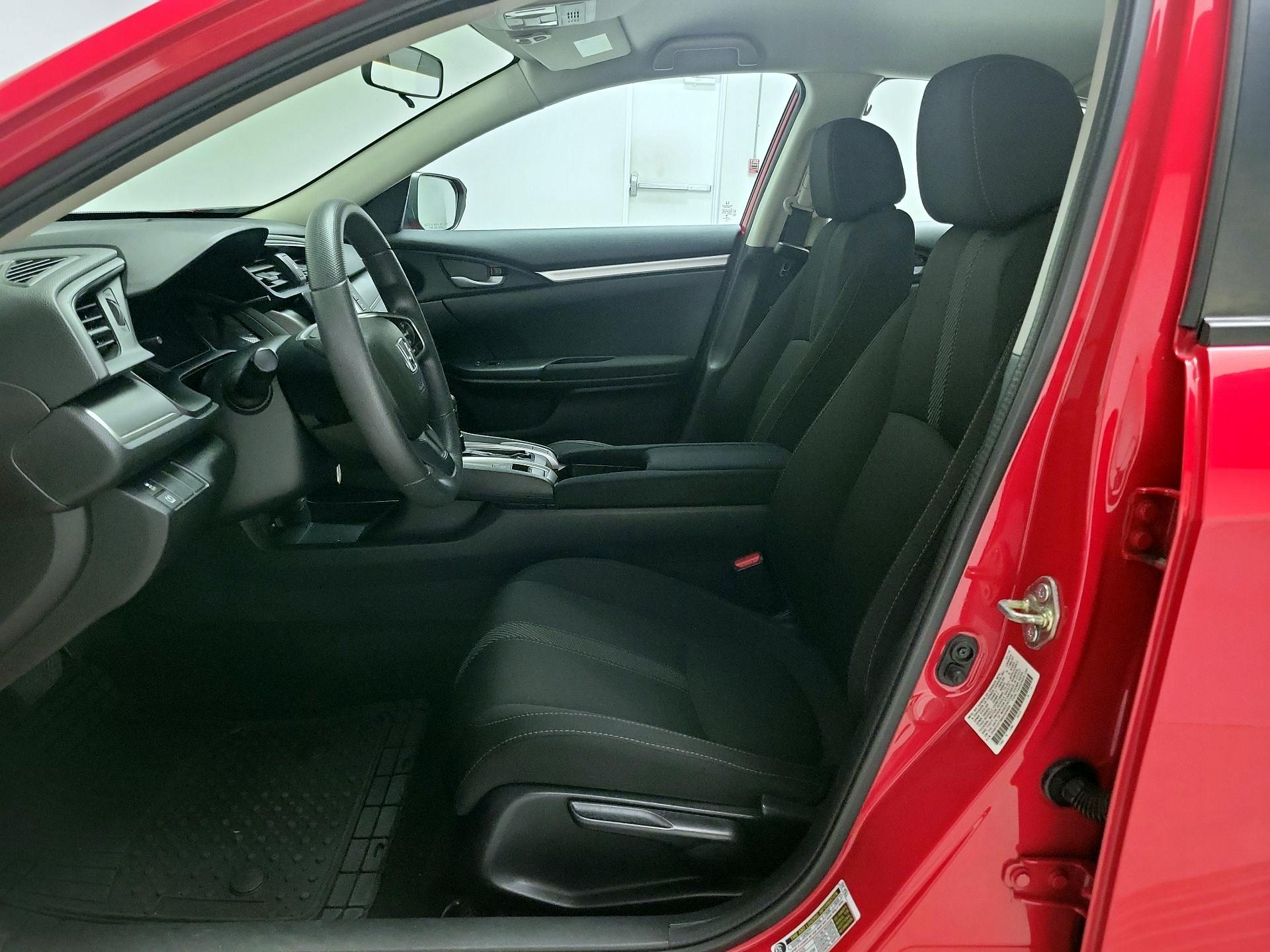 Thumbnail: 2016 Honda Civic - 11