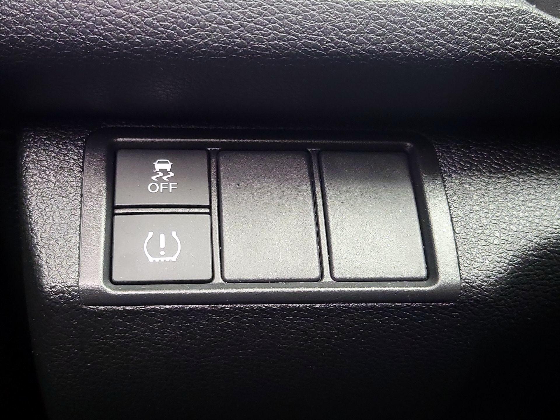 Thumbnail: 2016 Honda Civic - 13