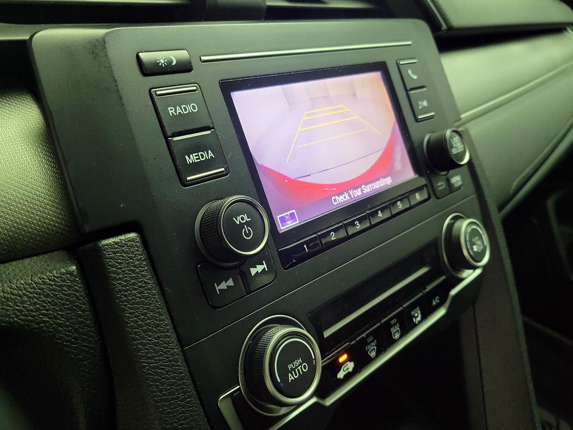 Thumbnail: 2016 Honda Civic - 14