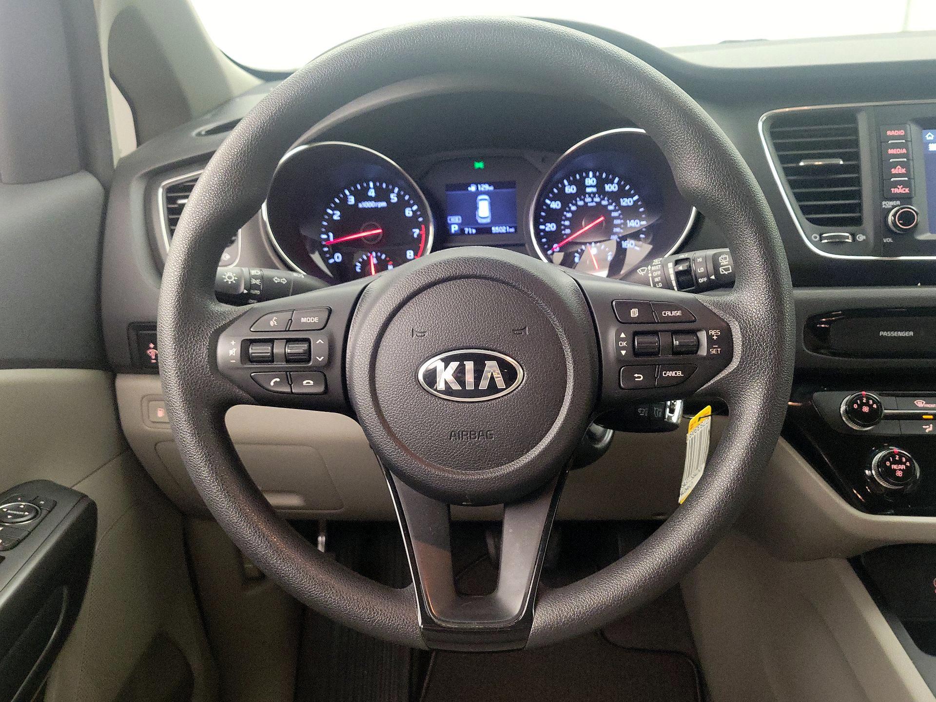 Thumbnail: 2021 Kia Sedona - 10
