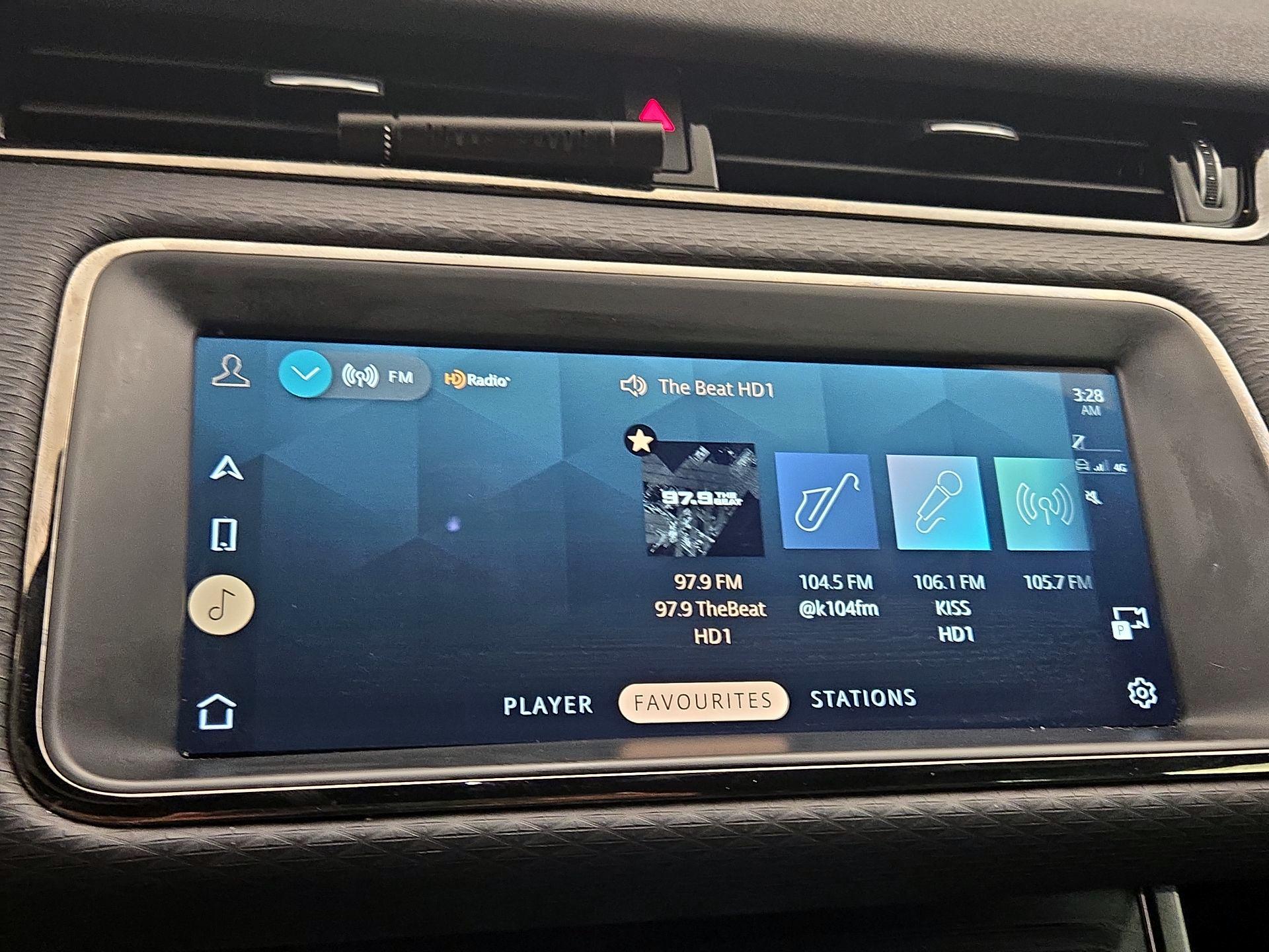Thumbnail: 2021 Land Rover Range Rover Evoque - 16