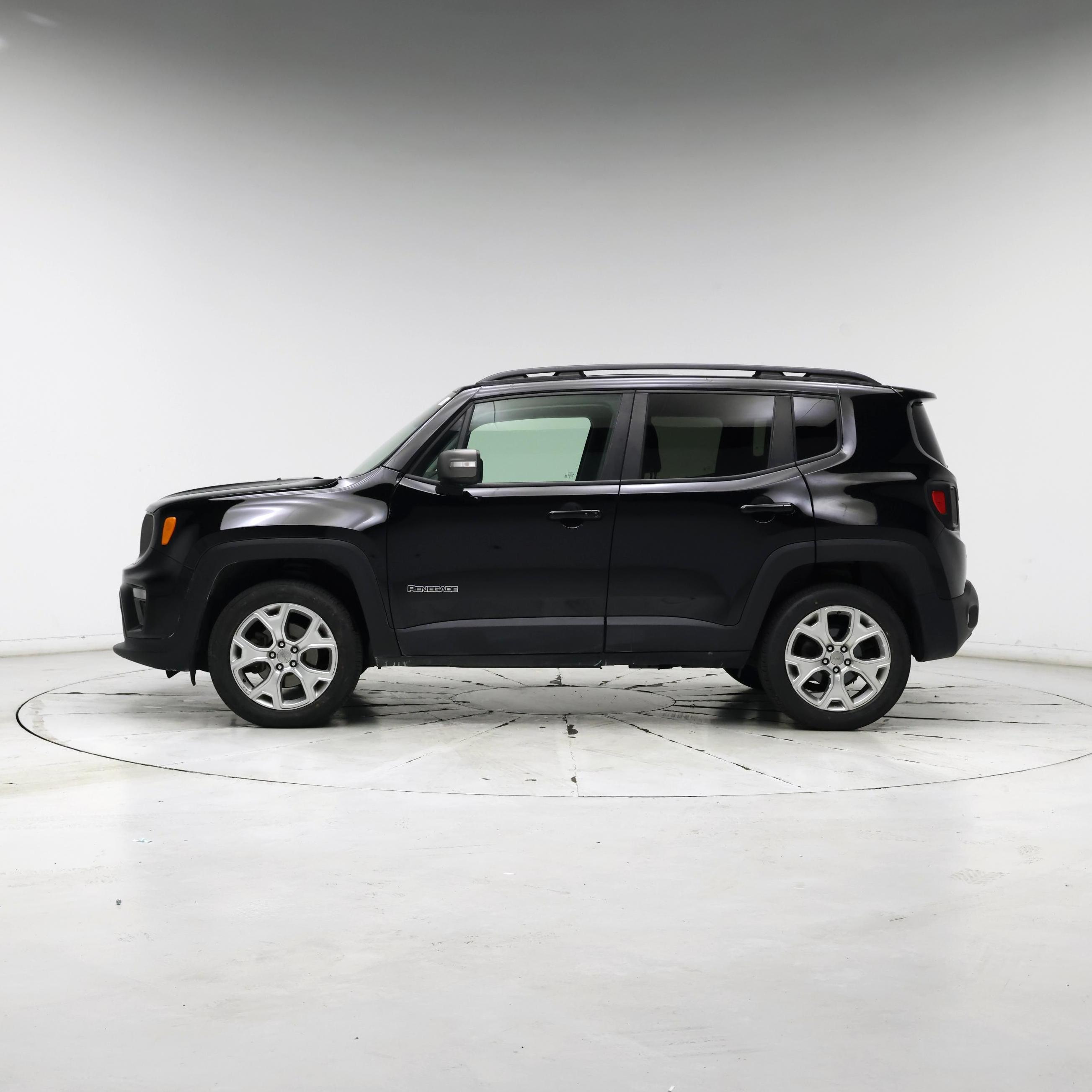 Thumbnail: 2019 Jeep Renegade - 3