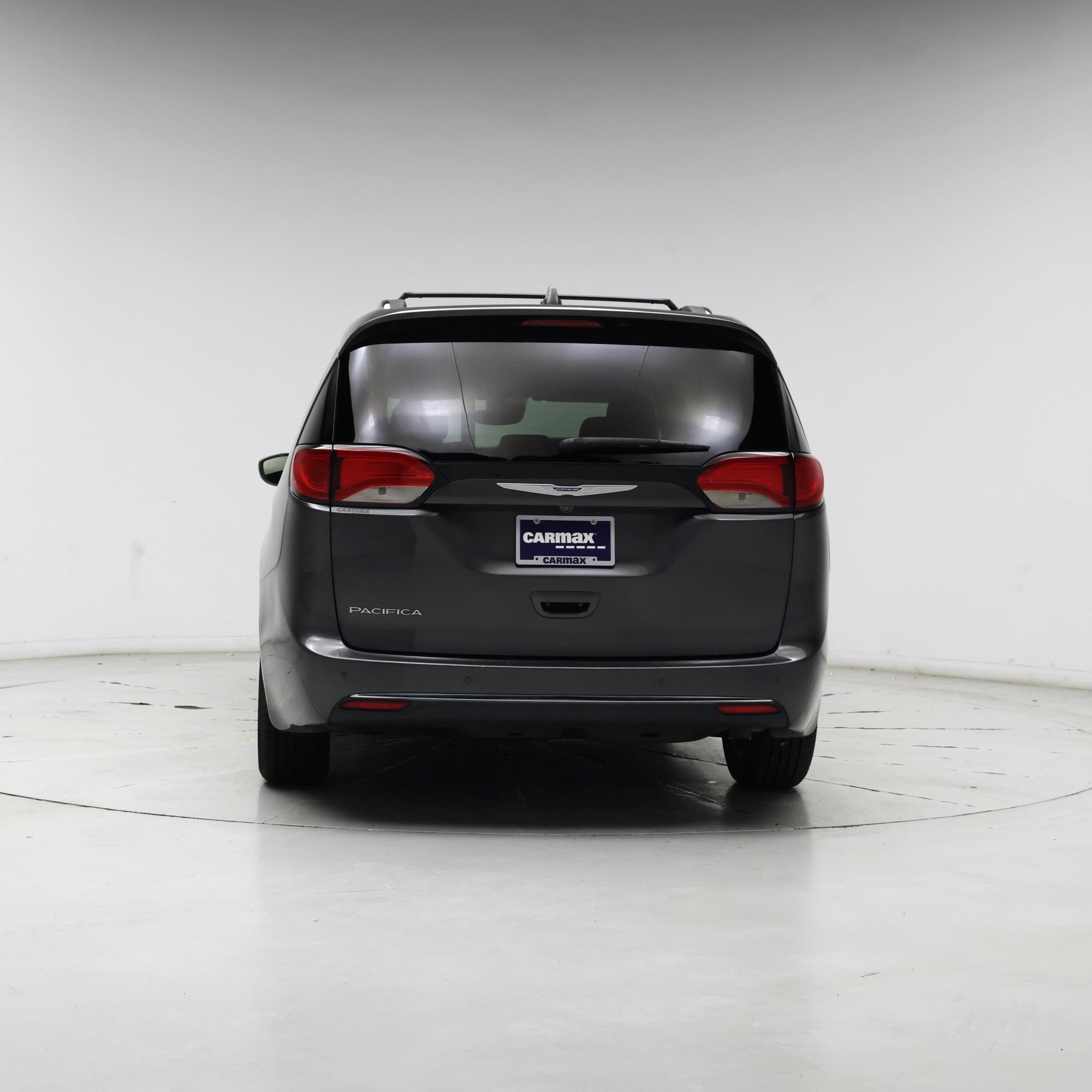 Thumbnail: 2019 Chrysler Pacifica - 6