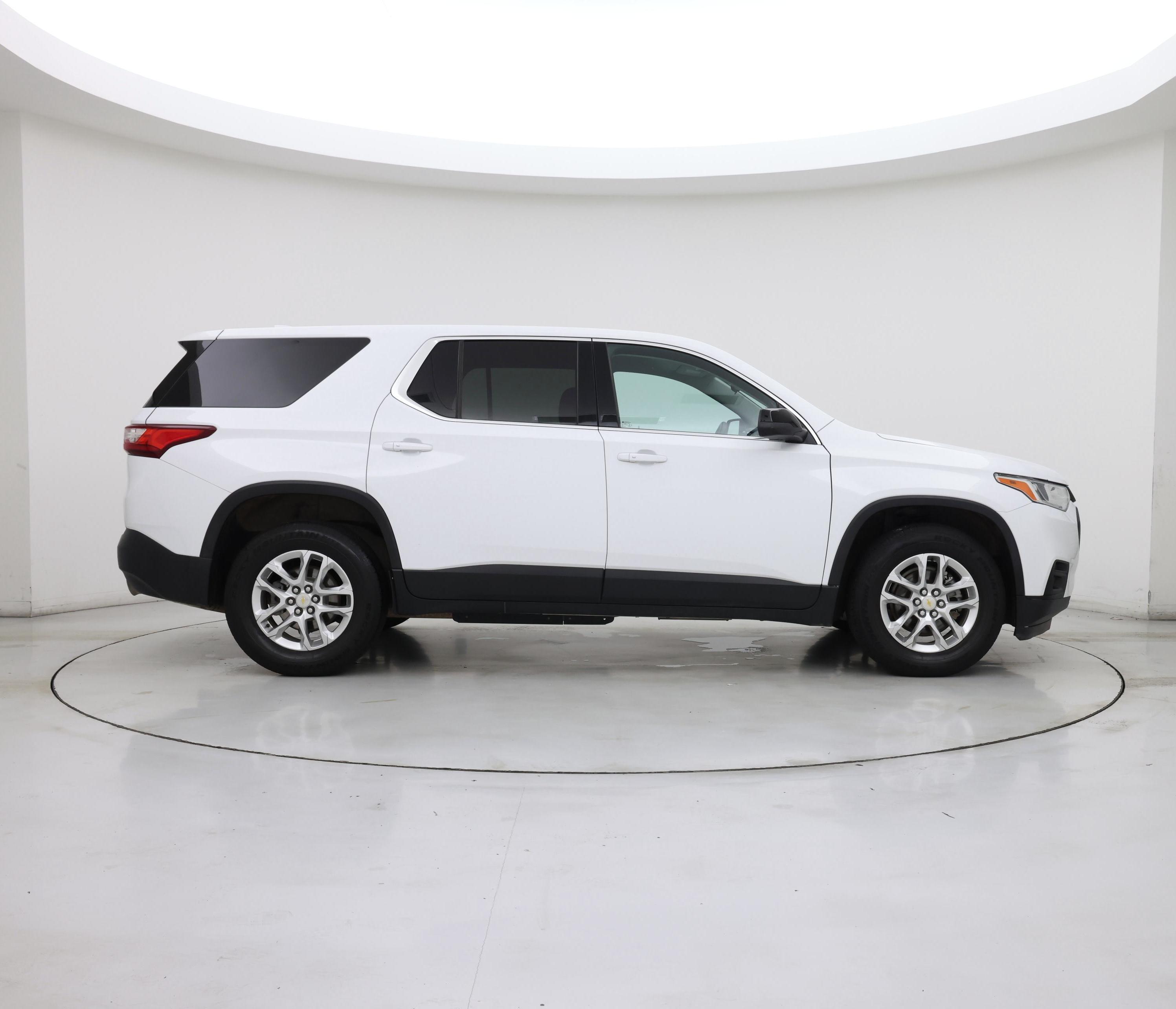 Thumbnail: 2021 Chevrolet Traverse - 7