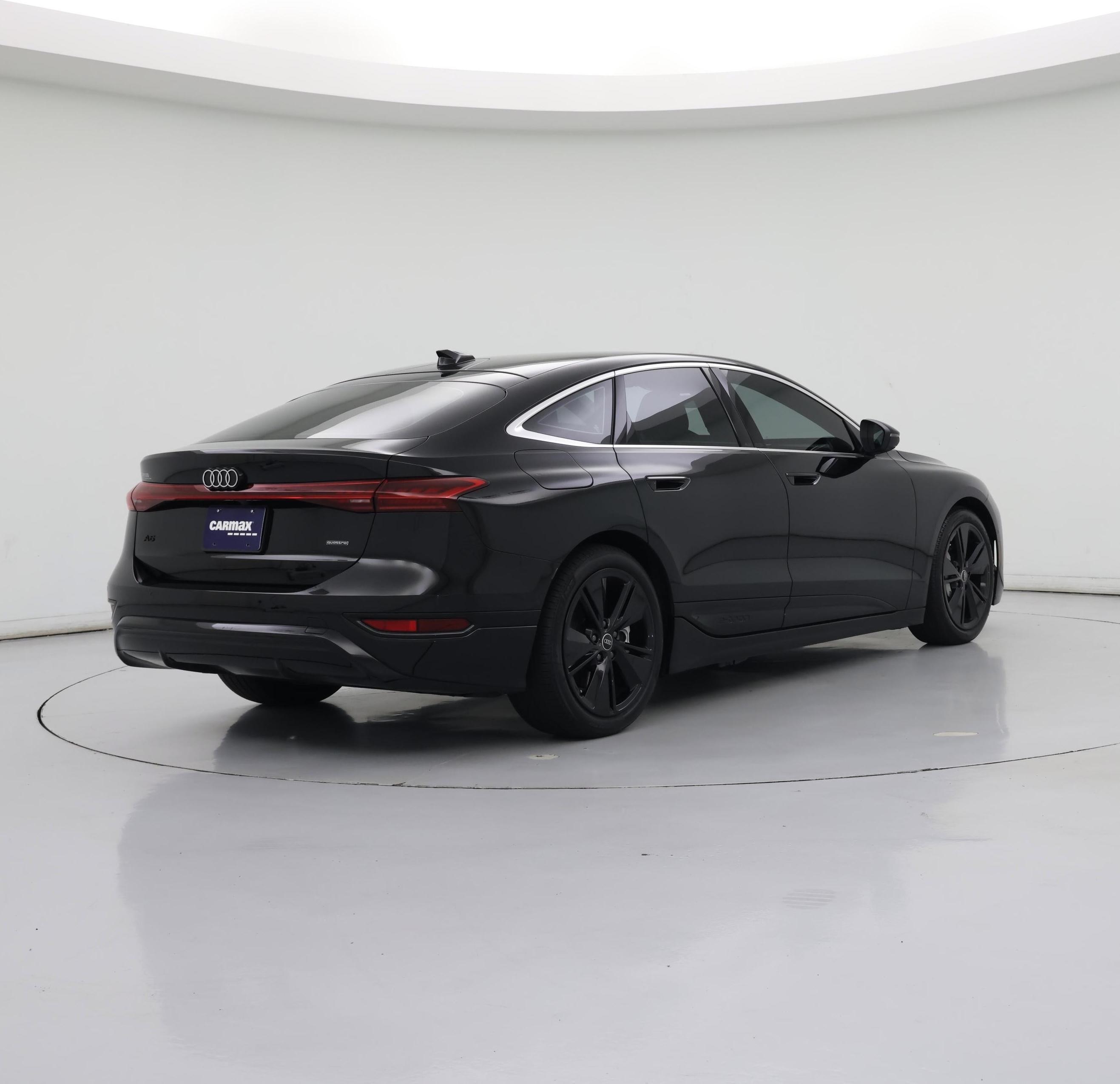 Thumbnail: 2025 Audi e-tron S - 8