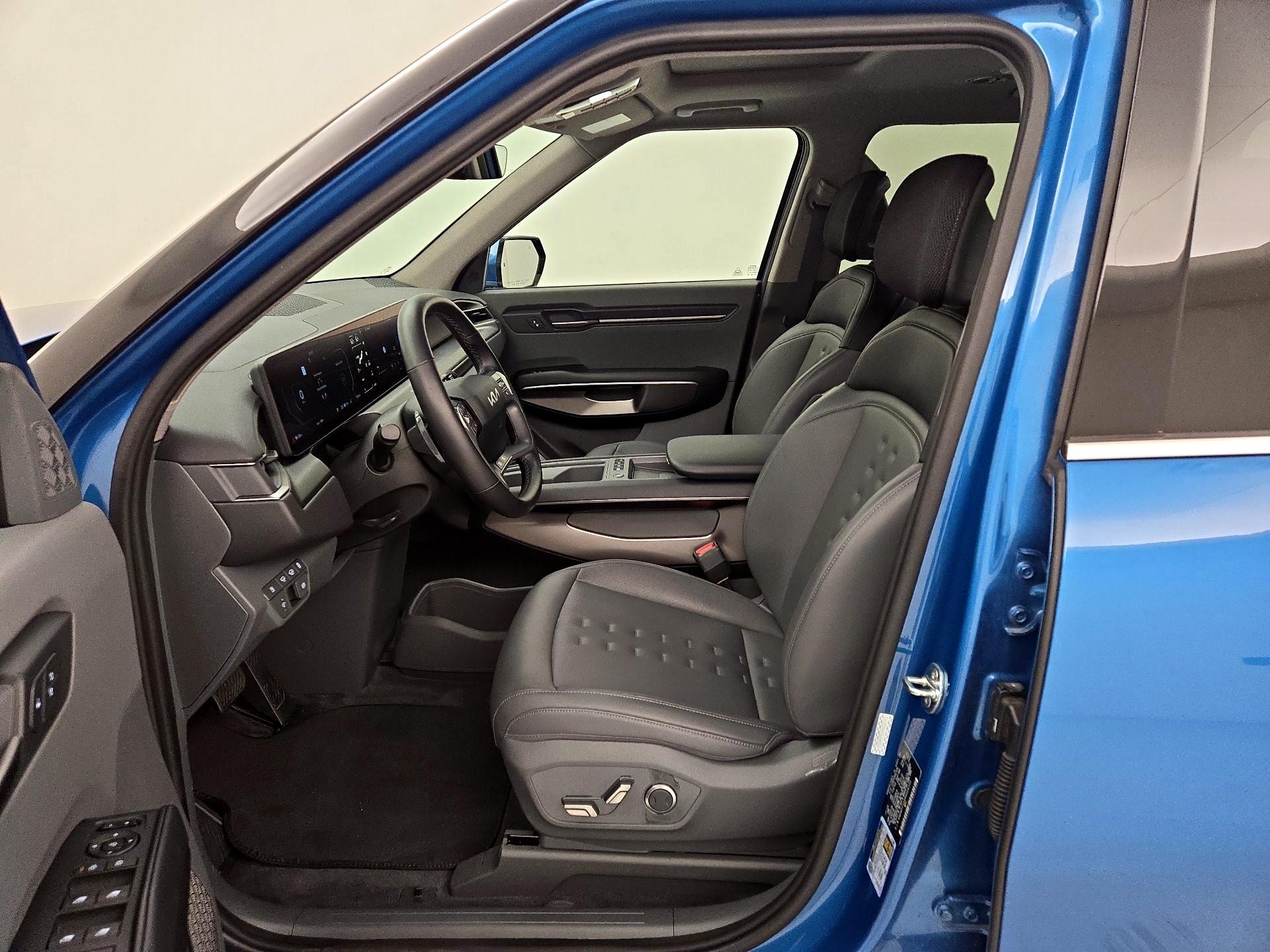Thumbnail: 2024 Kia EV9 - 11