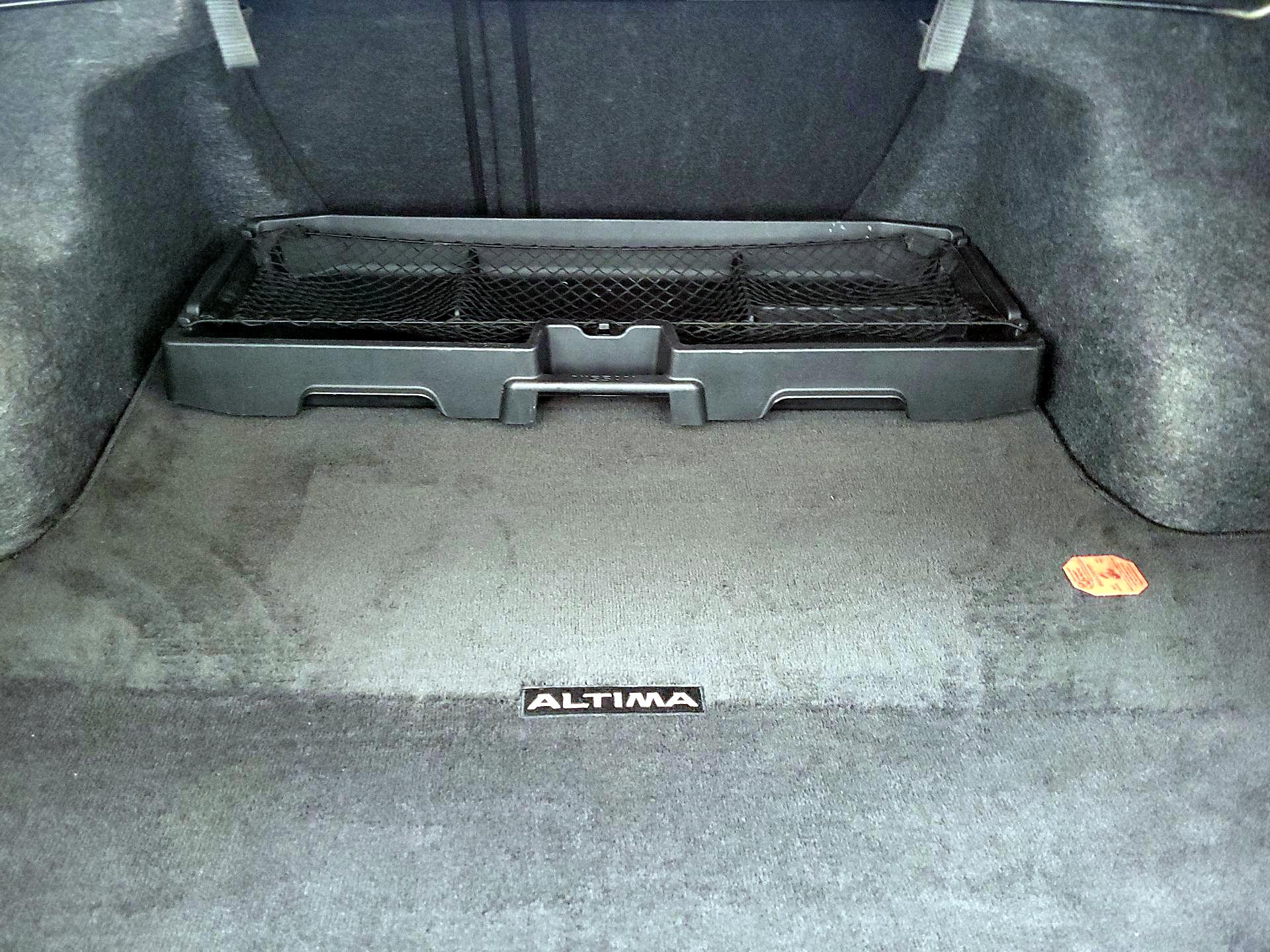 Thumbnail: 2024 Nissan Altima - 20