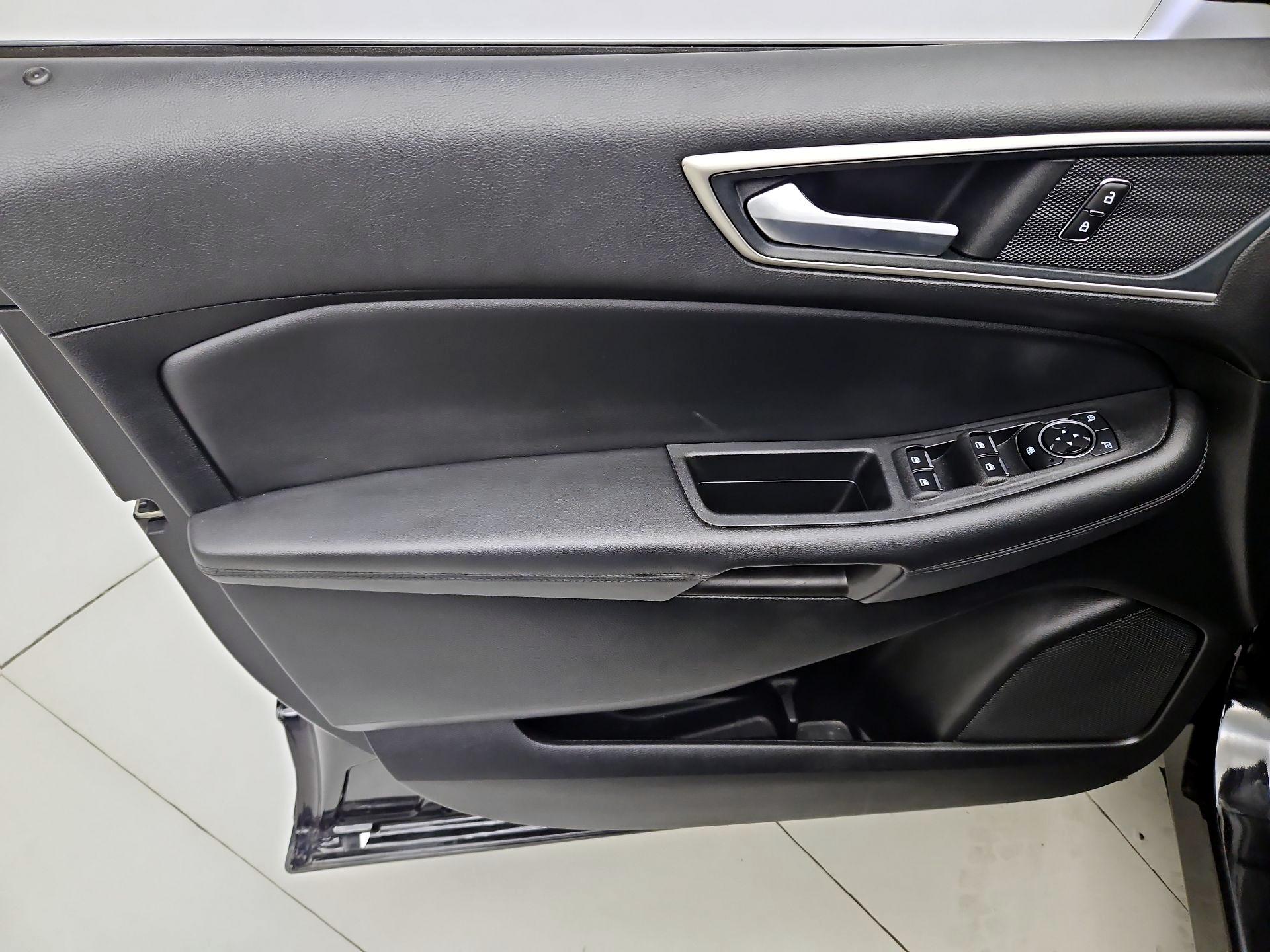 Thumbnail: 2024 Ford Edge - 12