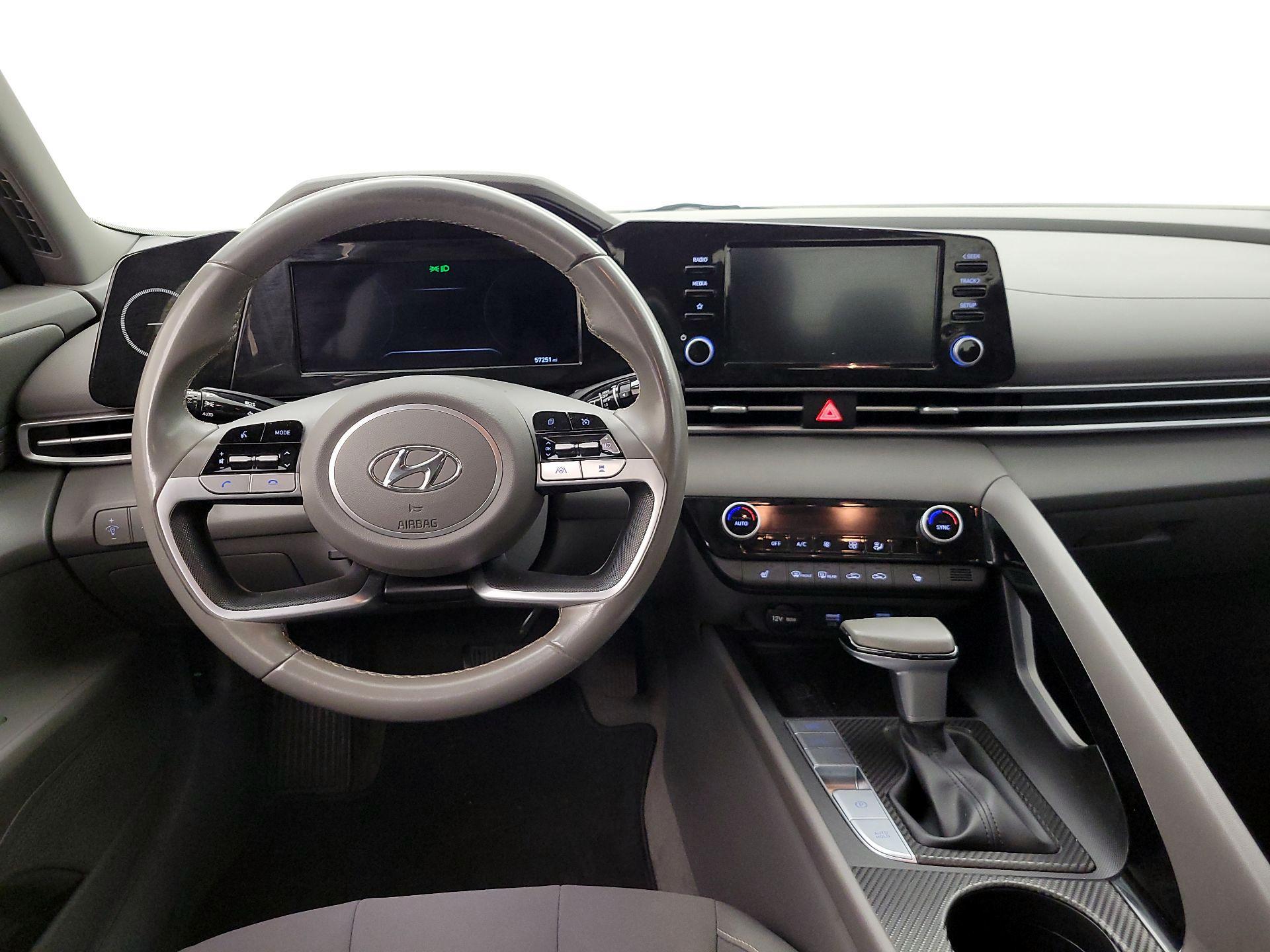 Thumbnail: 2022 Hyundai Elantra - 10