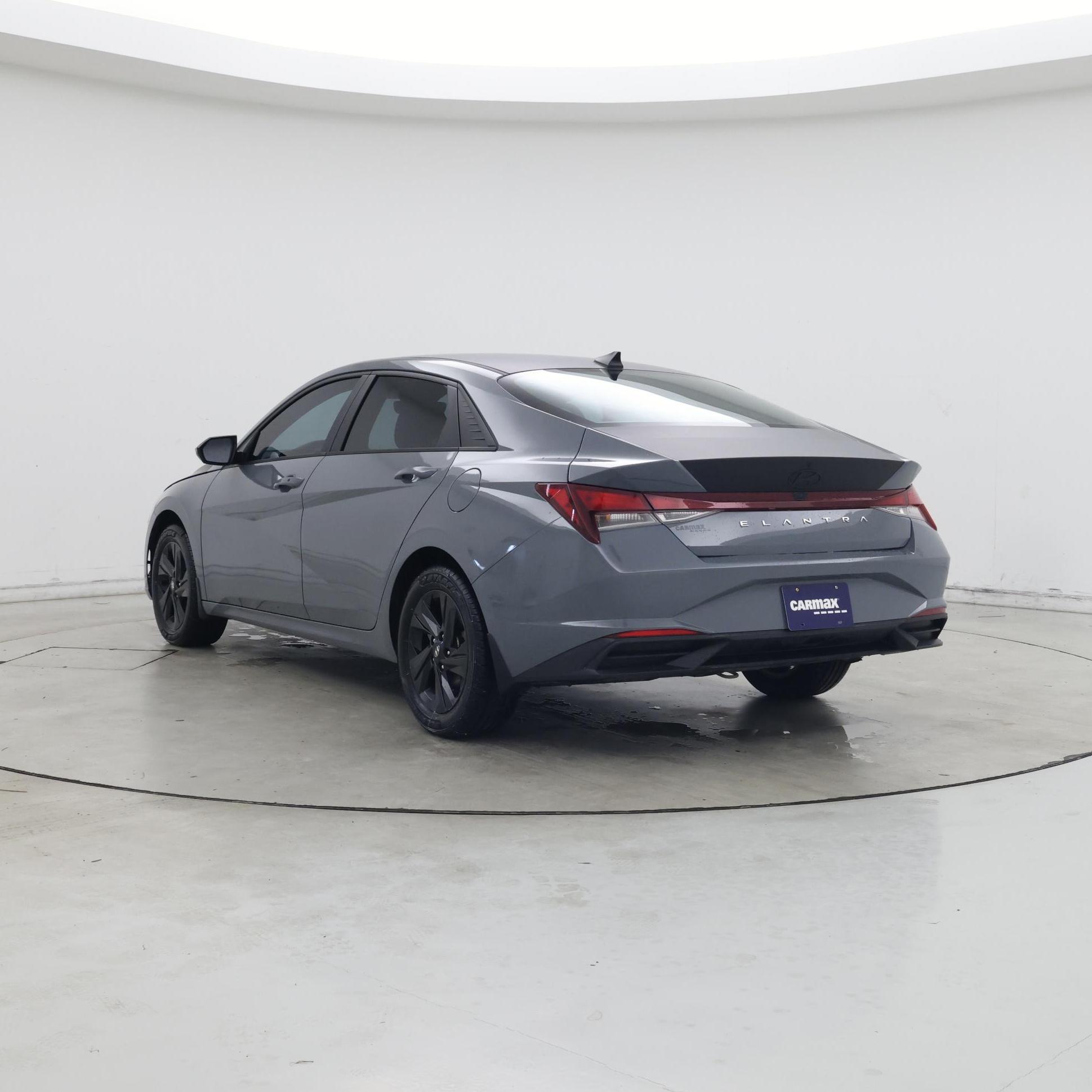 Thumbnail: 2022 Hyundai Elantra - 2