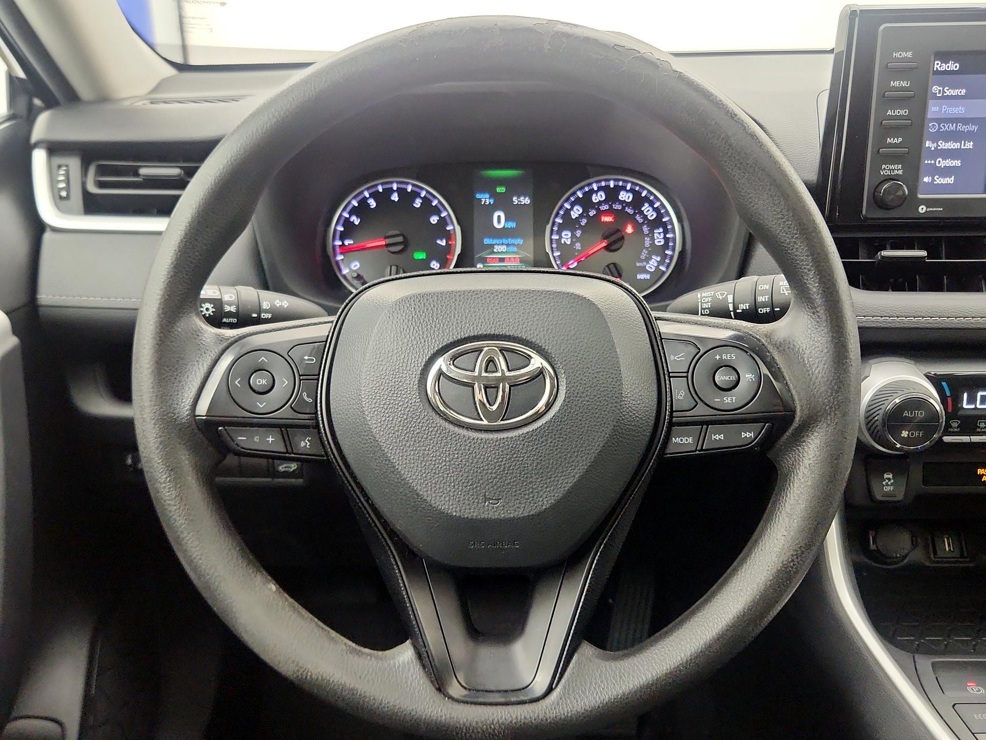 Thumbnail: 2021 Toyota RAV4 - 10