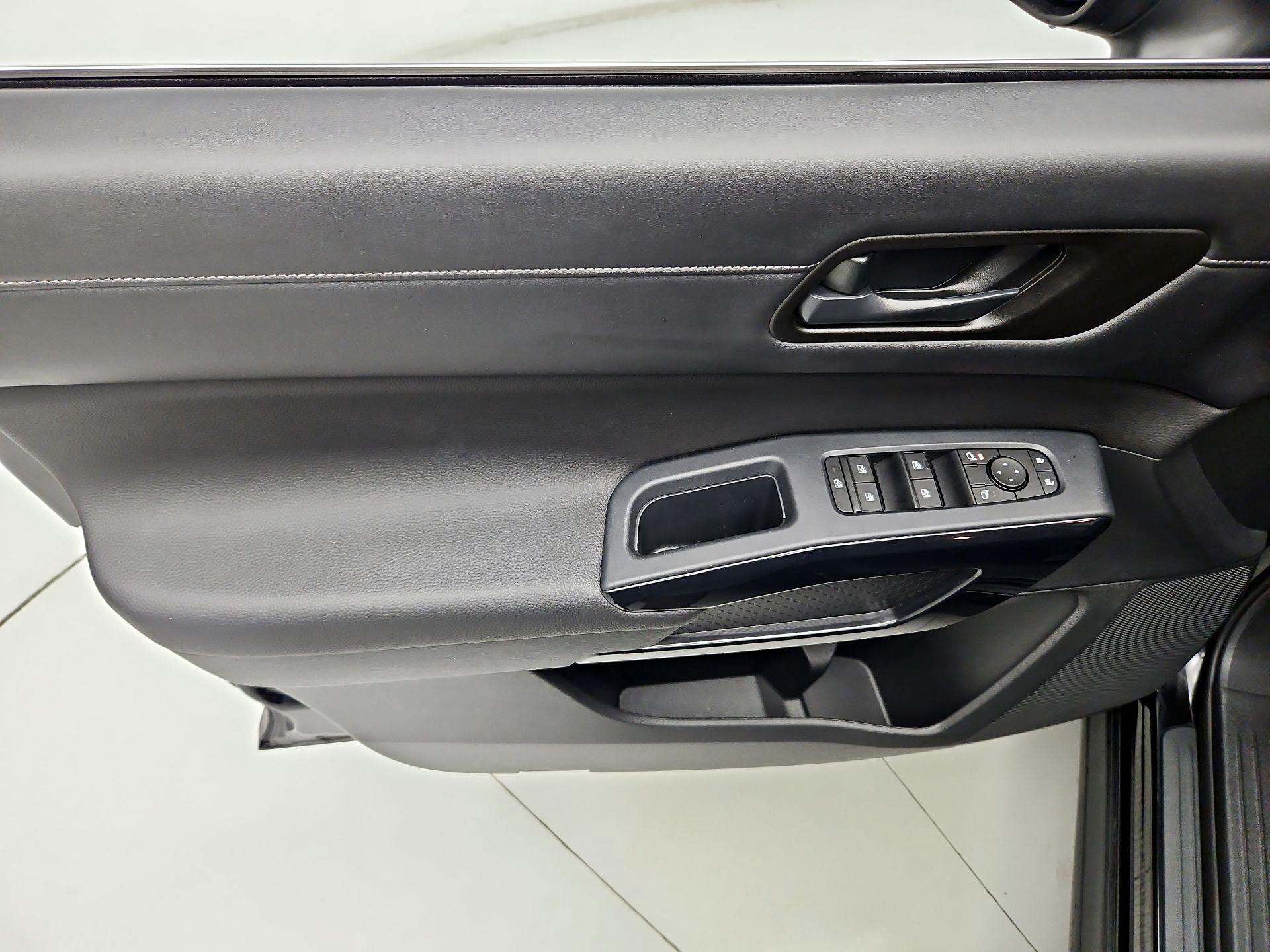 Thumbnail: 2024 Nissan Pathfinder - 12