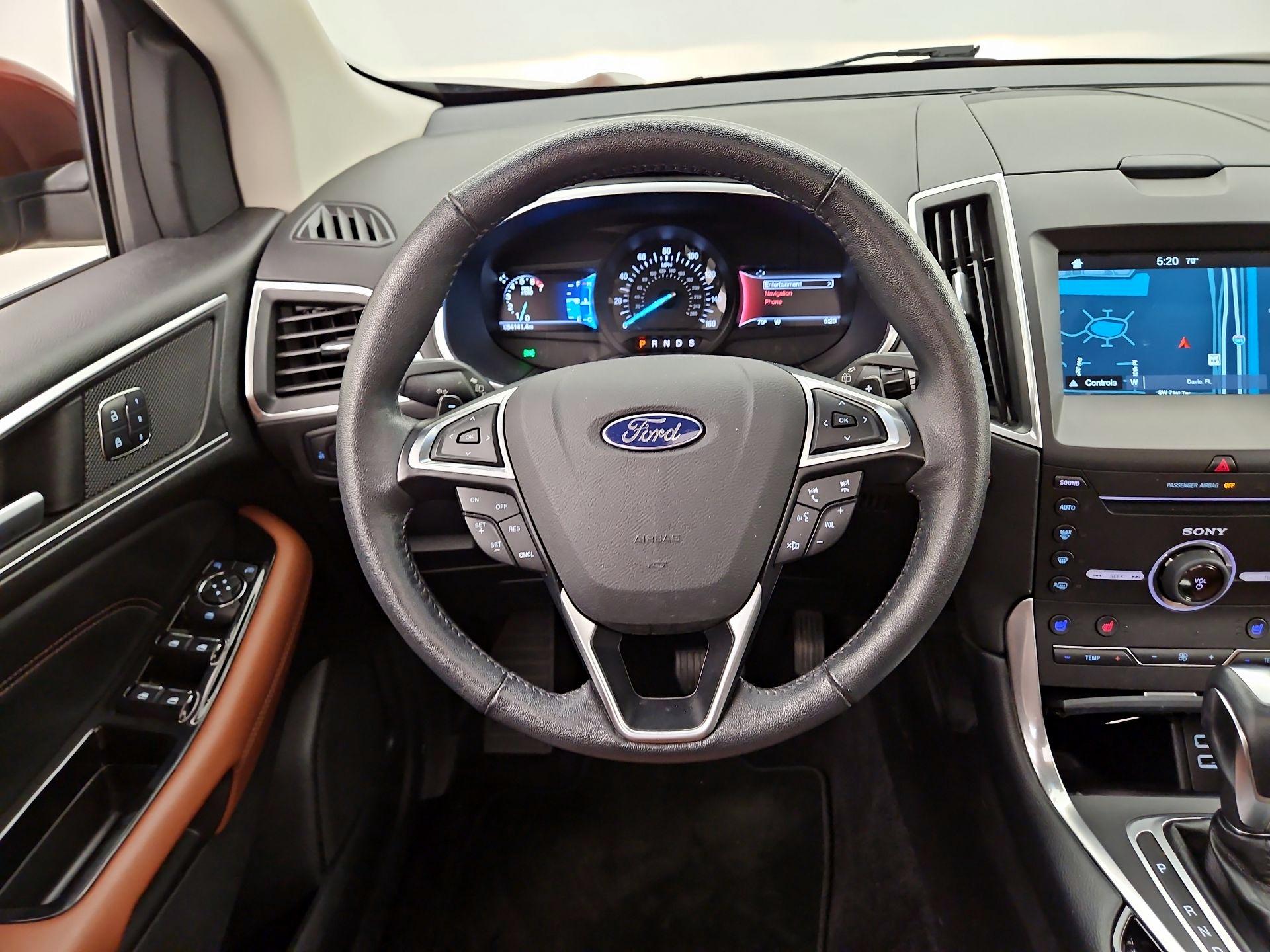 Thumbnail: 2016 Ford Edge - 10