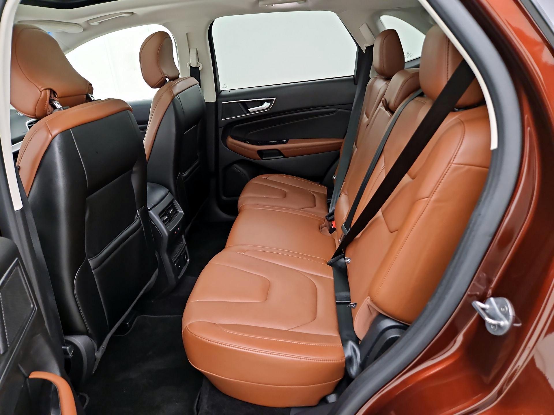 Thumbnail: 2016 Ford Edge - 20