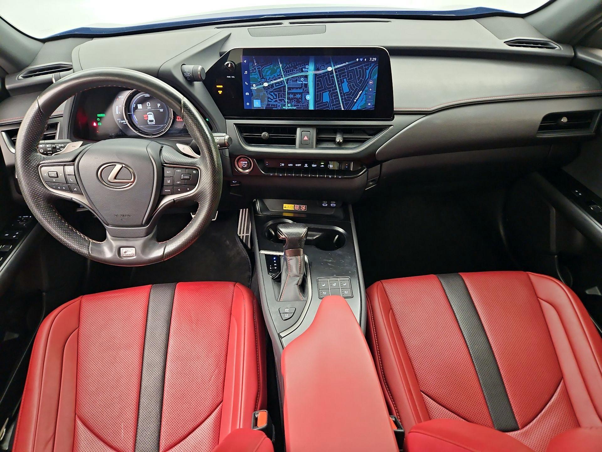 Thumbnail: 2023 Lexus UX - 9