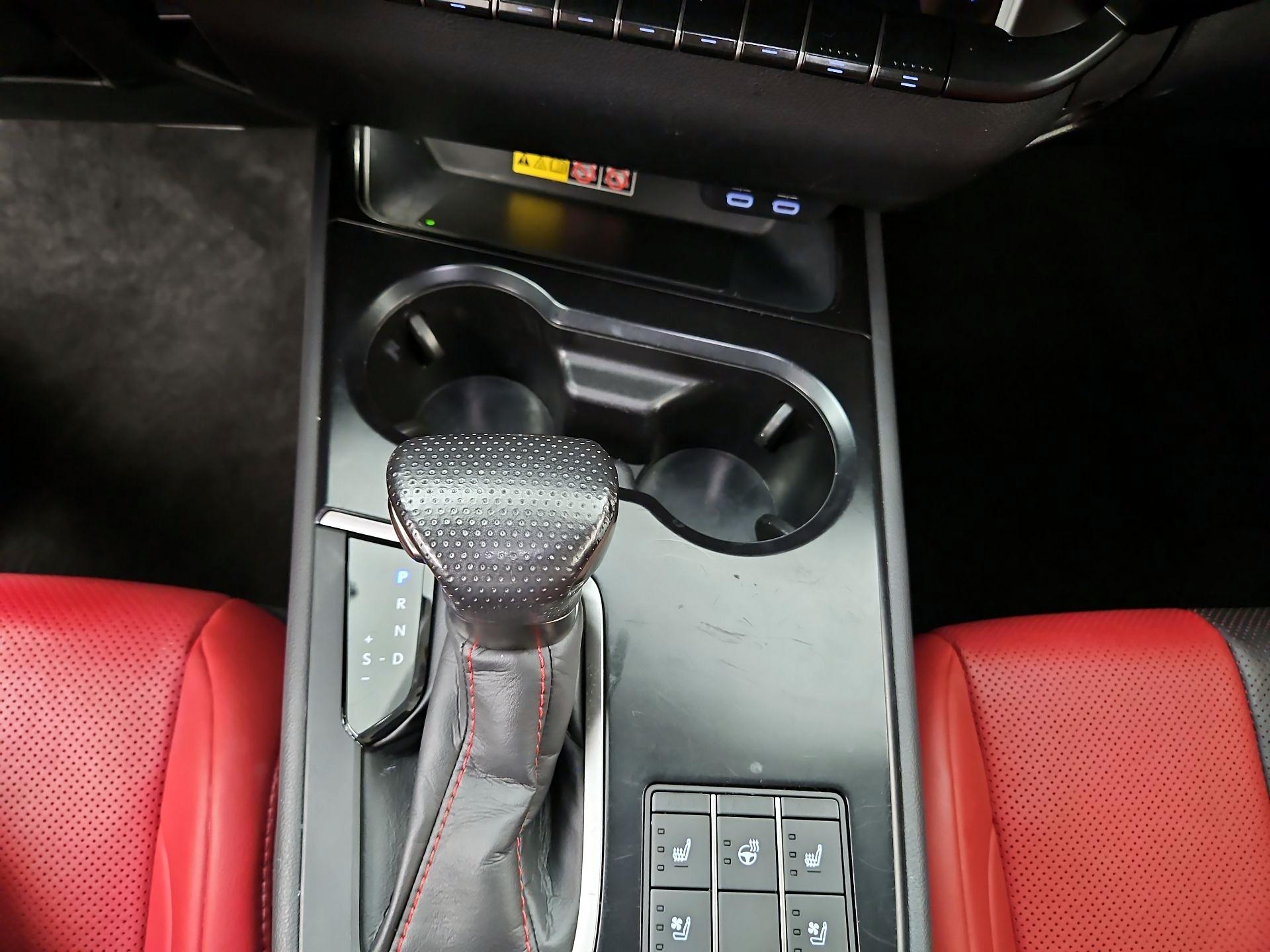 Thumbnail: 2023 Lexus UX - 18