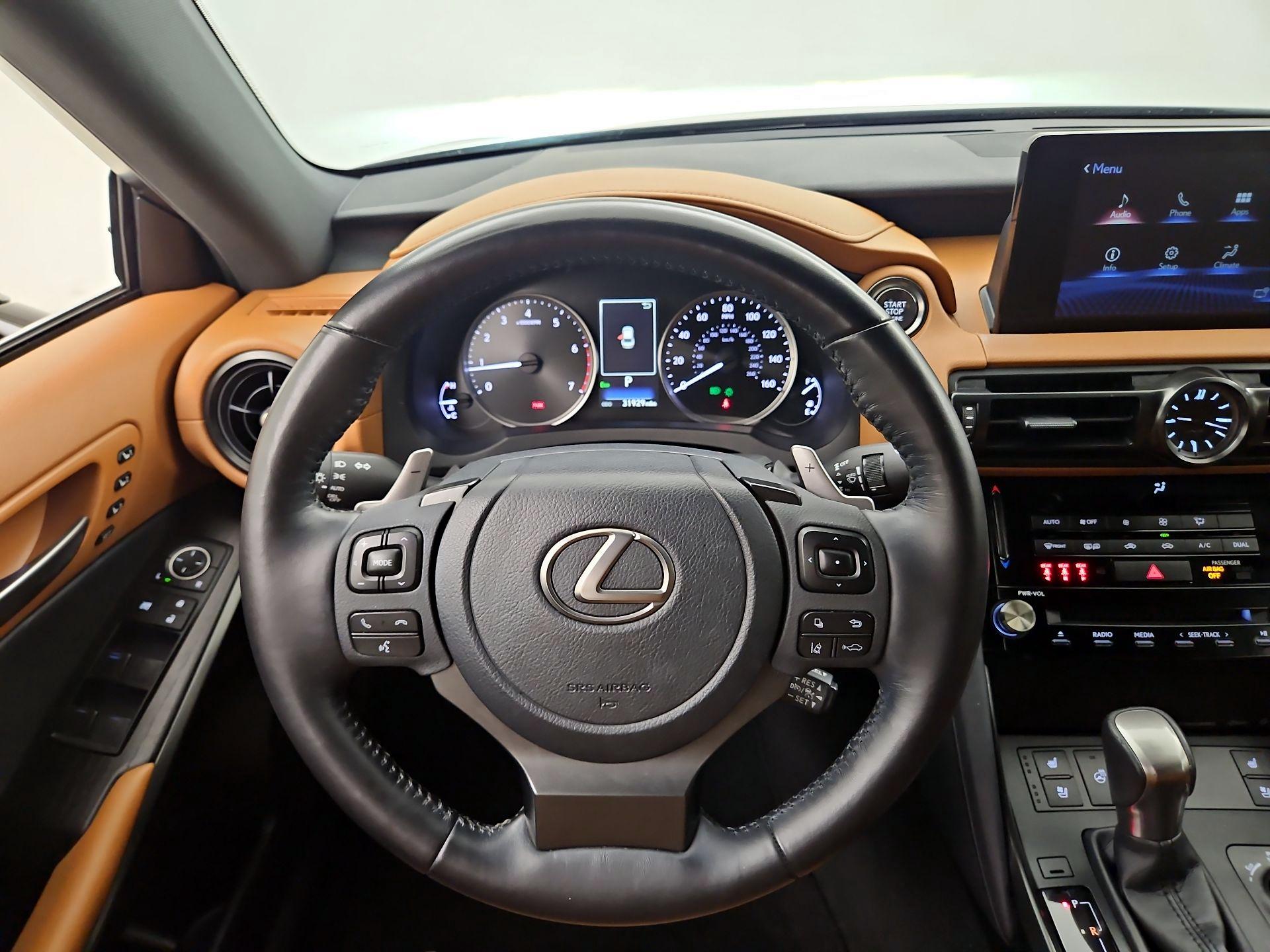 Thumbnail: 2023 Lexus IS - 10