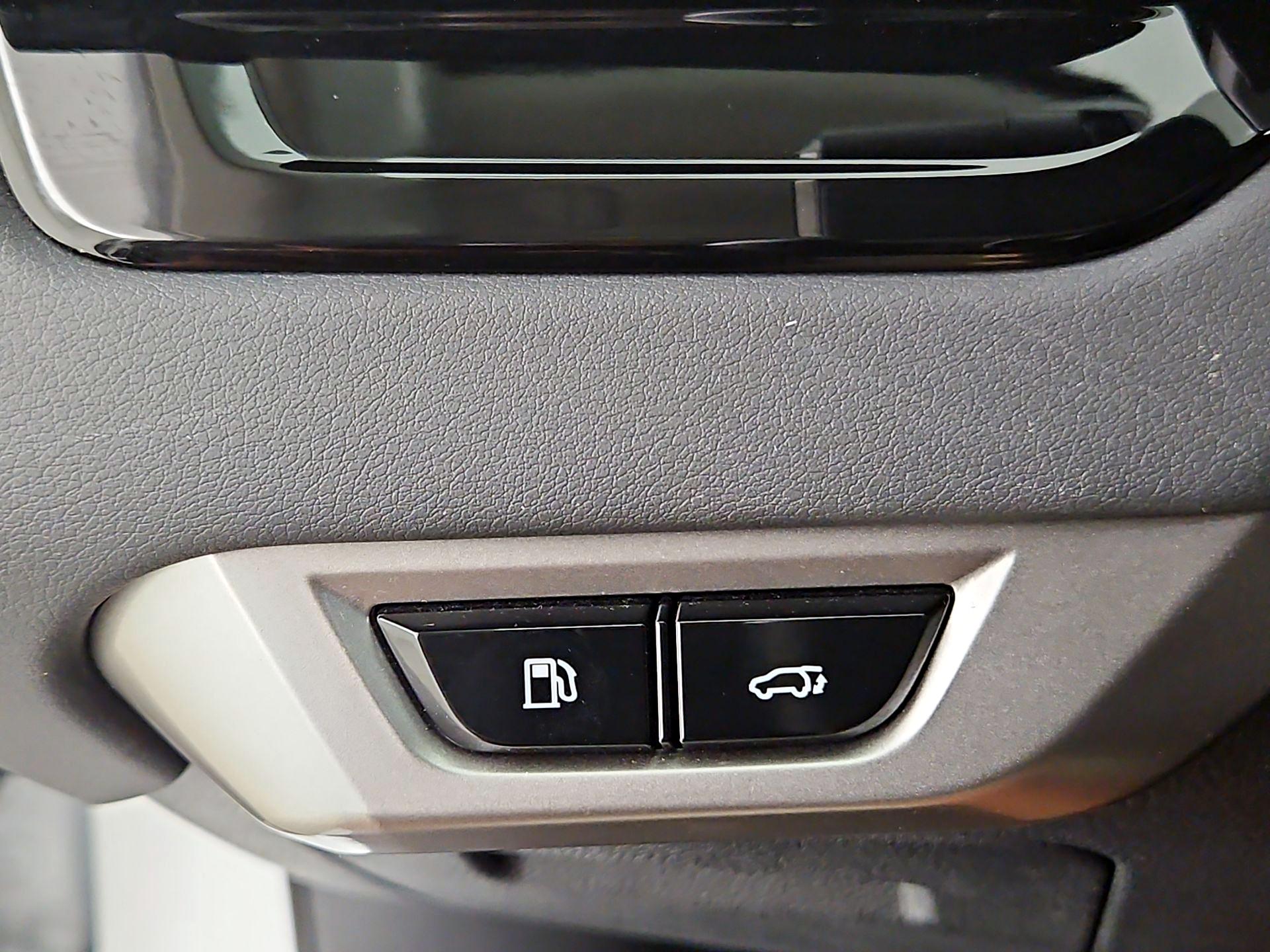 Thumbnail: 2024 Lexus RX - 13