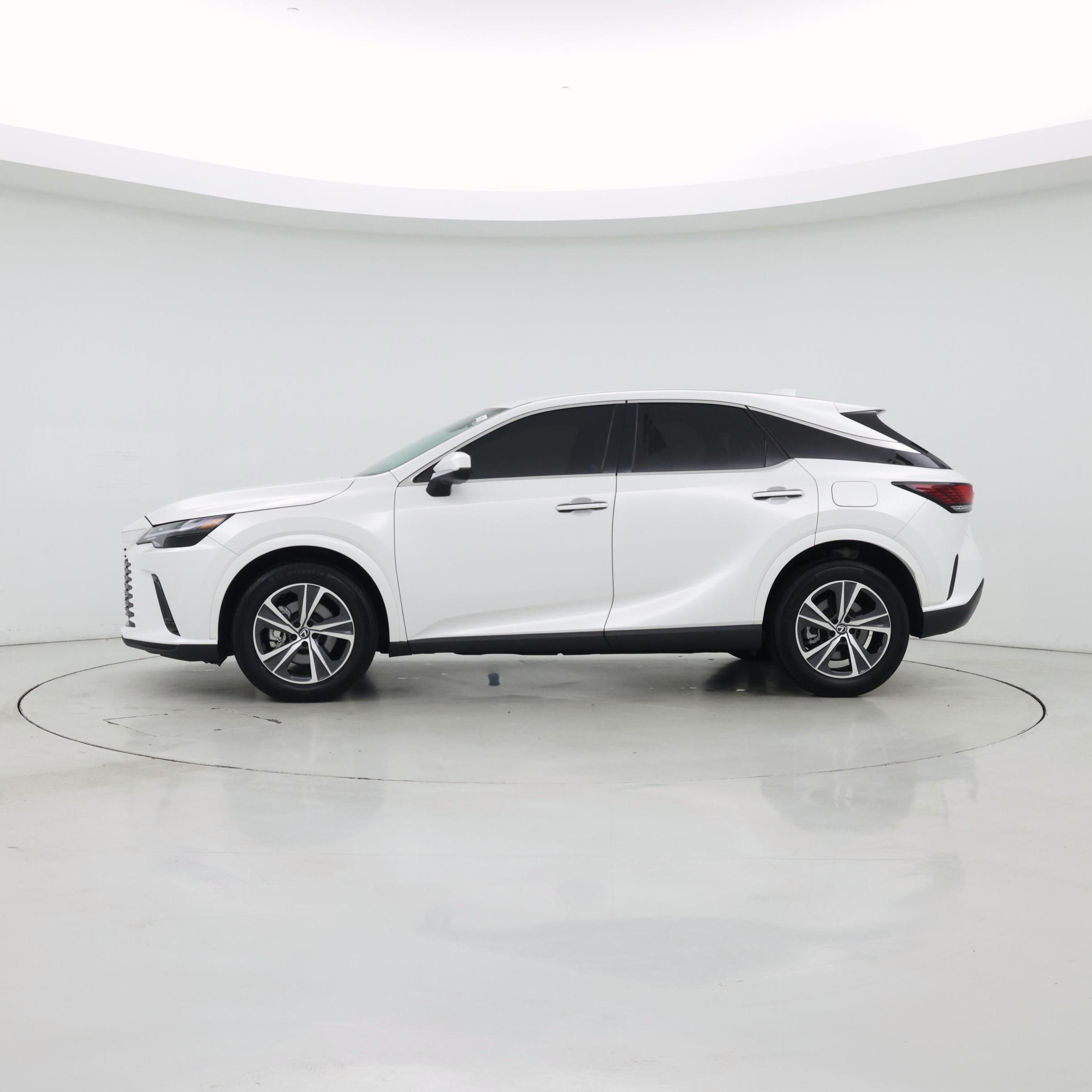Thumbnail: 2024 Lexus RX - 3