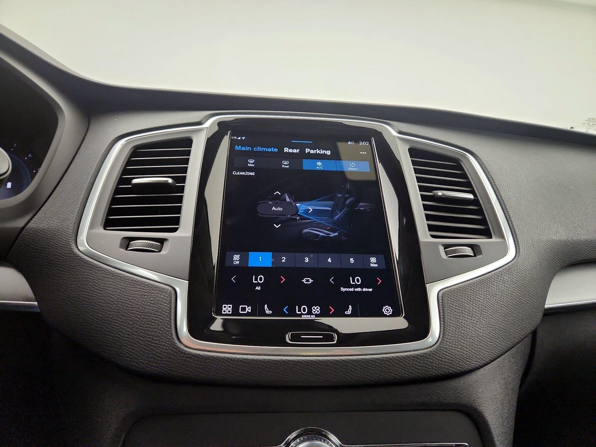 Thumbnail: 2025 Volvo XC90 - 14