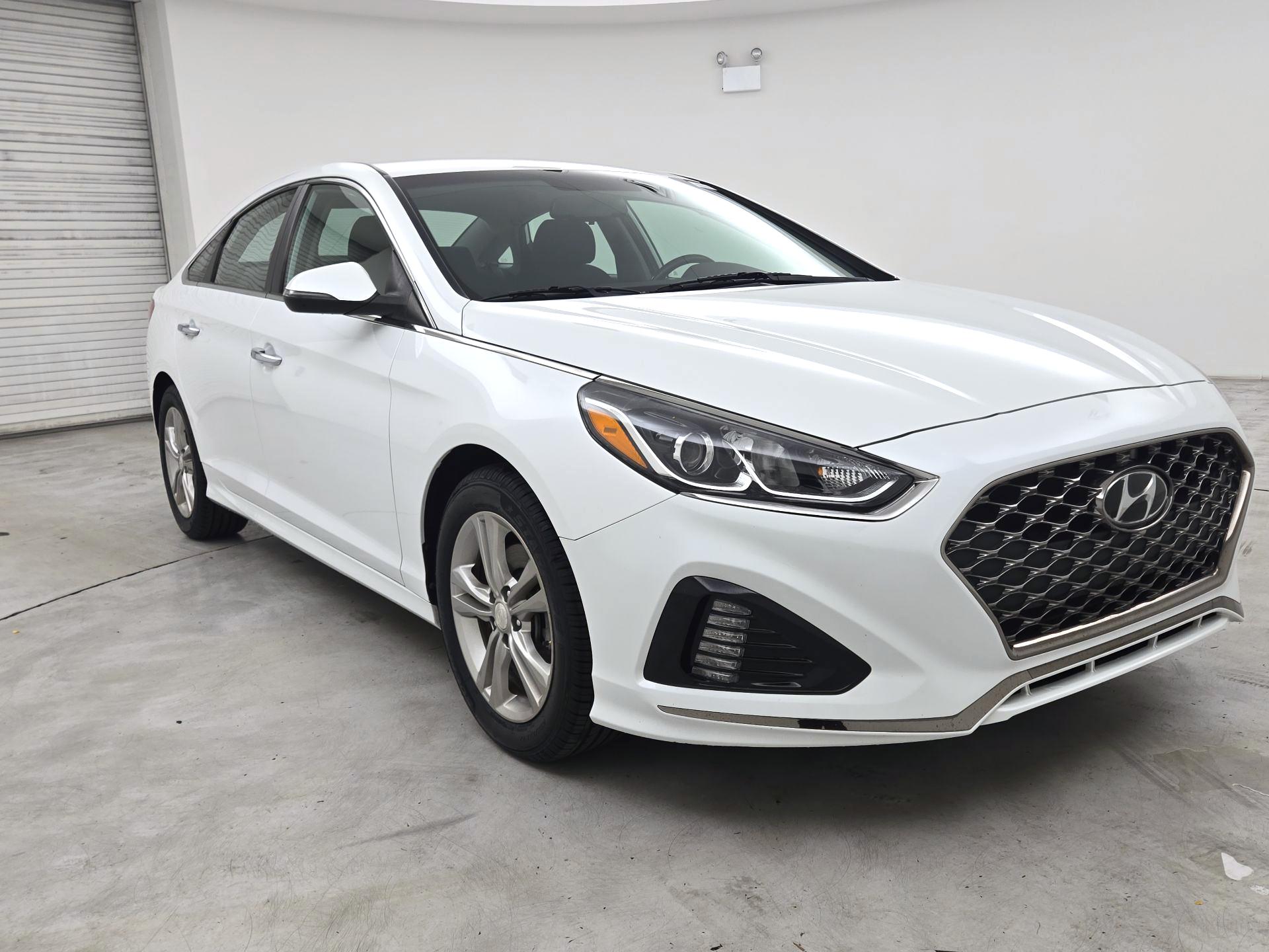 Thumbnail: 2019 Hyundai Sonata - 1