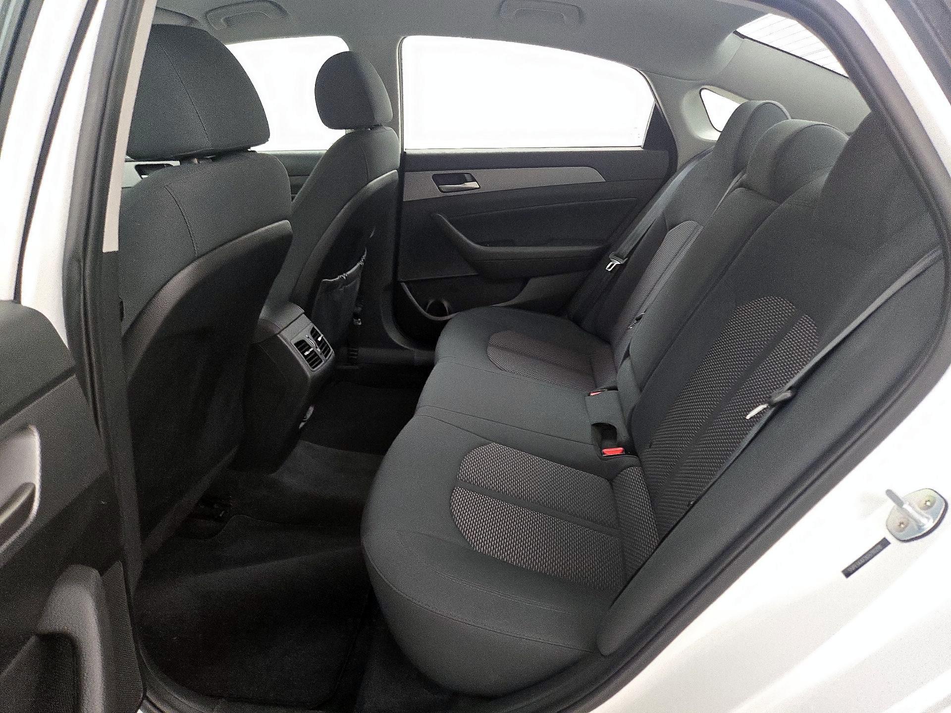 Thumbnail: 2019 Hyundai Sonata - 17