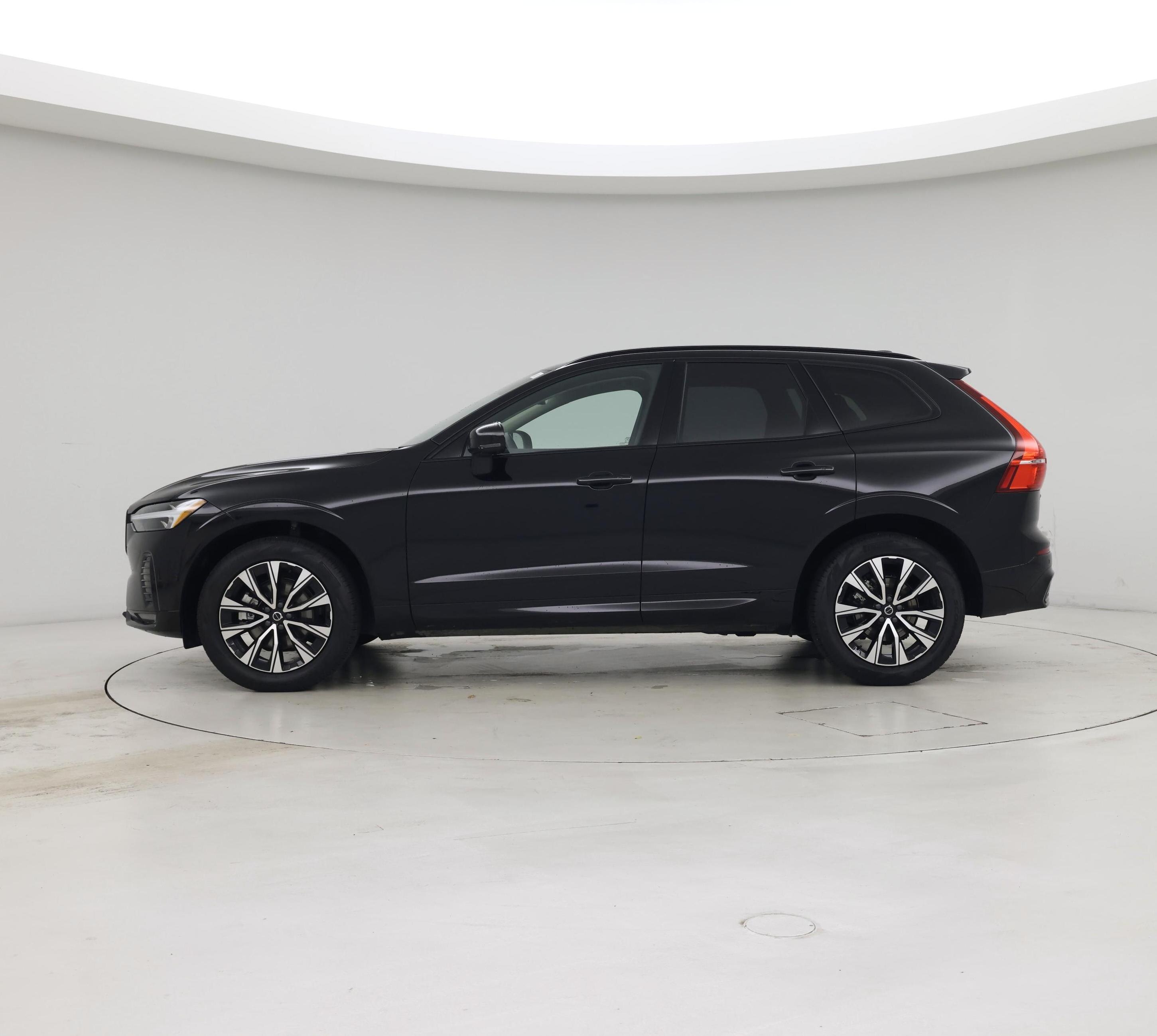 Thumbnail: 2025 Volvo XC60 - 3
