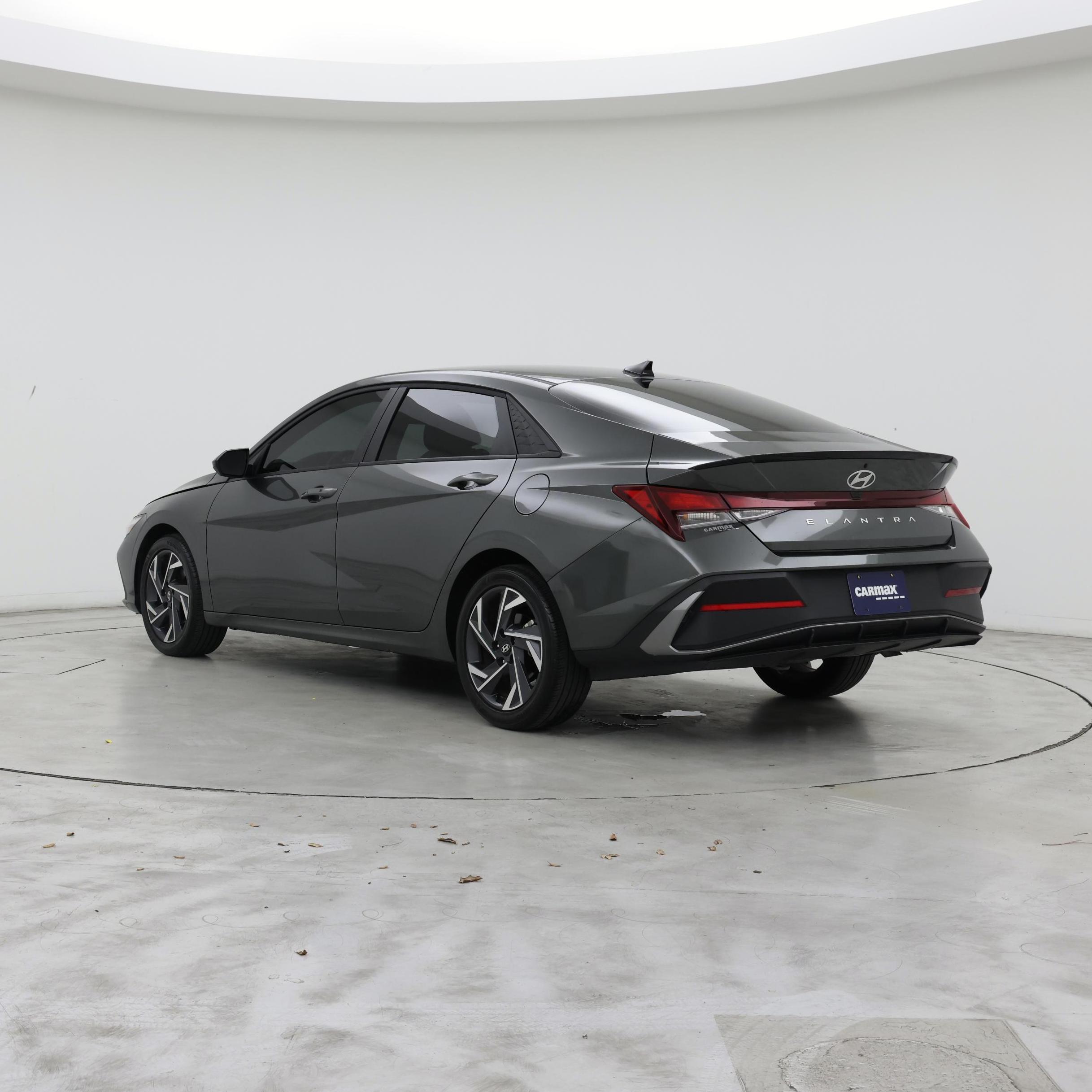 Thumbnail: 2025 Hyundai Elantra - 2