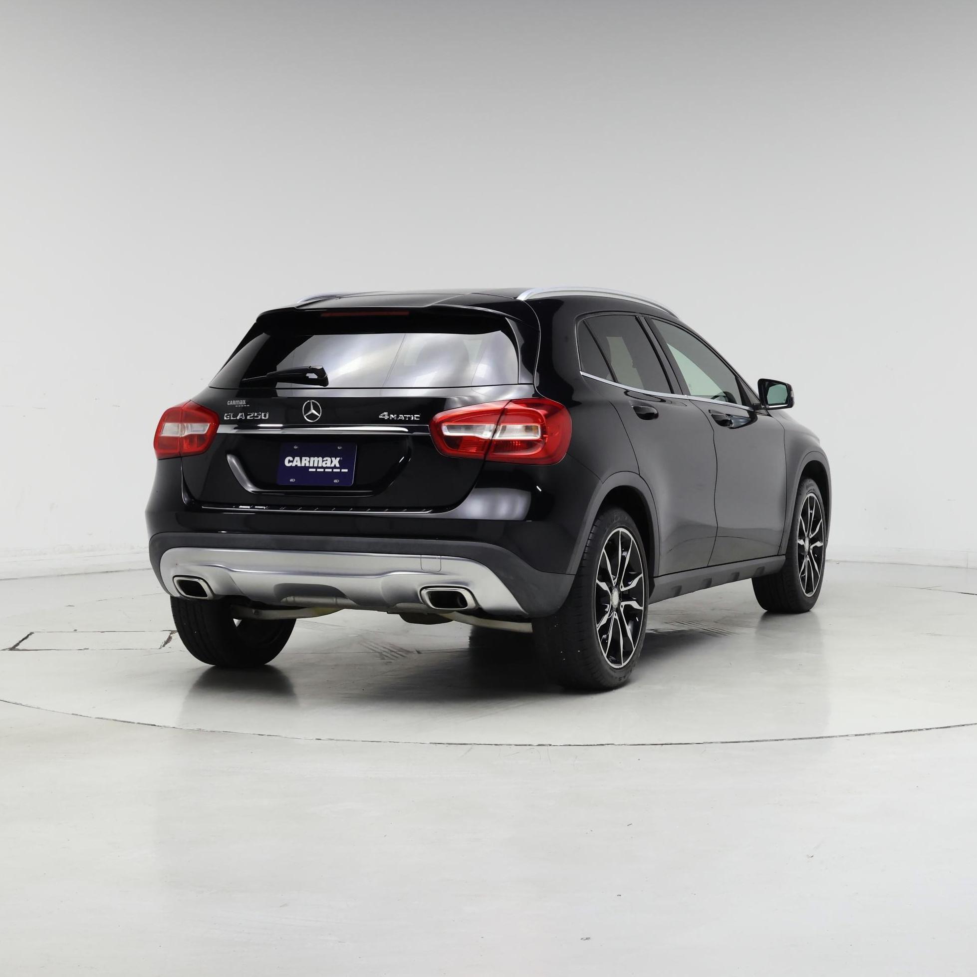 Thumbnail: 2016 Mercedes-Benz GLA - 8