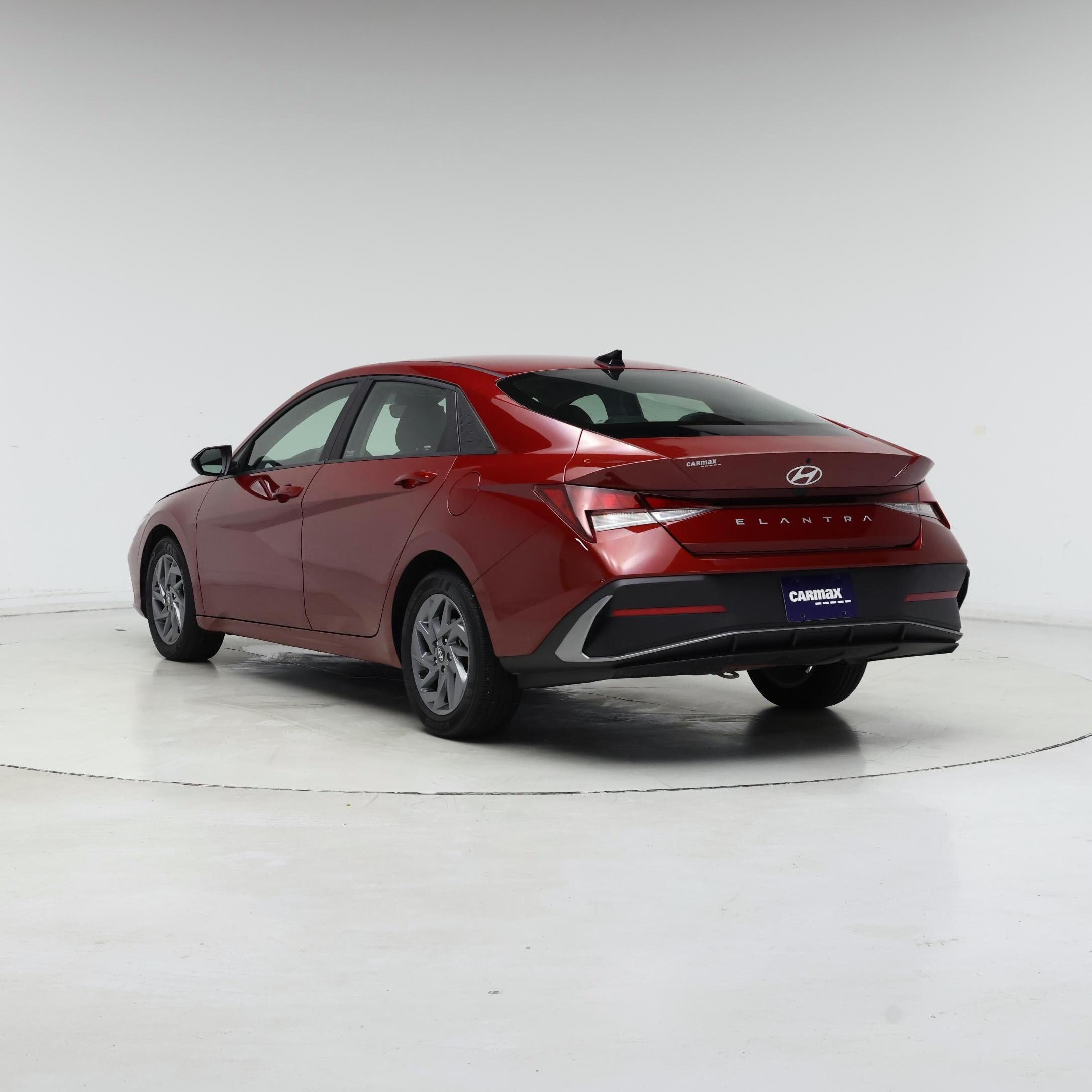Thumbnail: 2024 Hyundai Elantra - 2