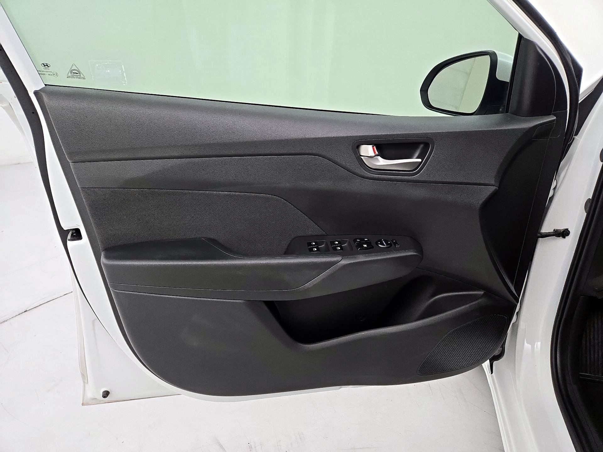 Thumbnail: 2020 Hyundai Accent - 12