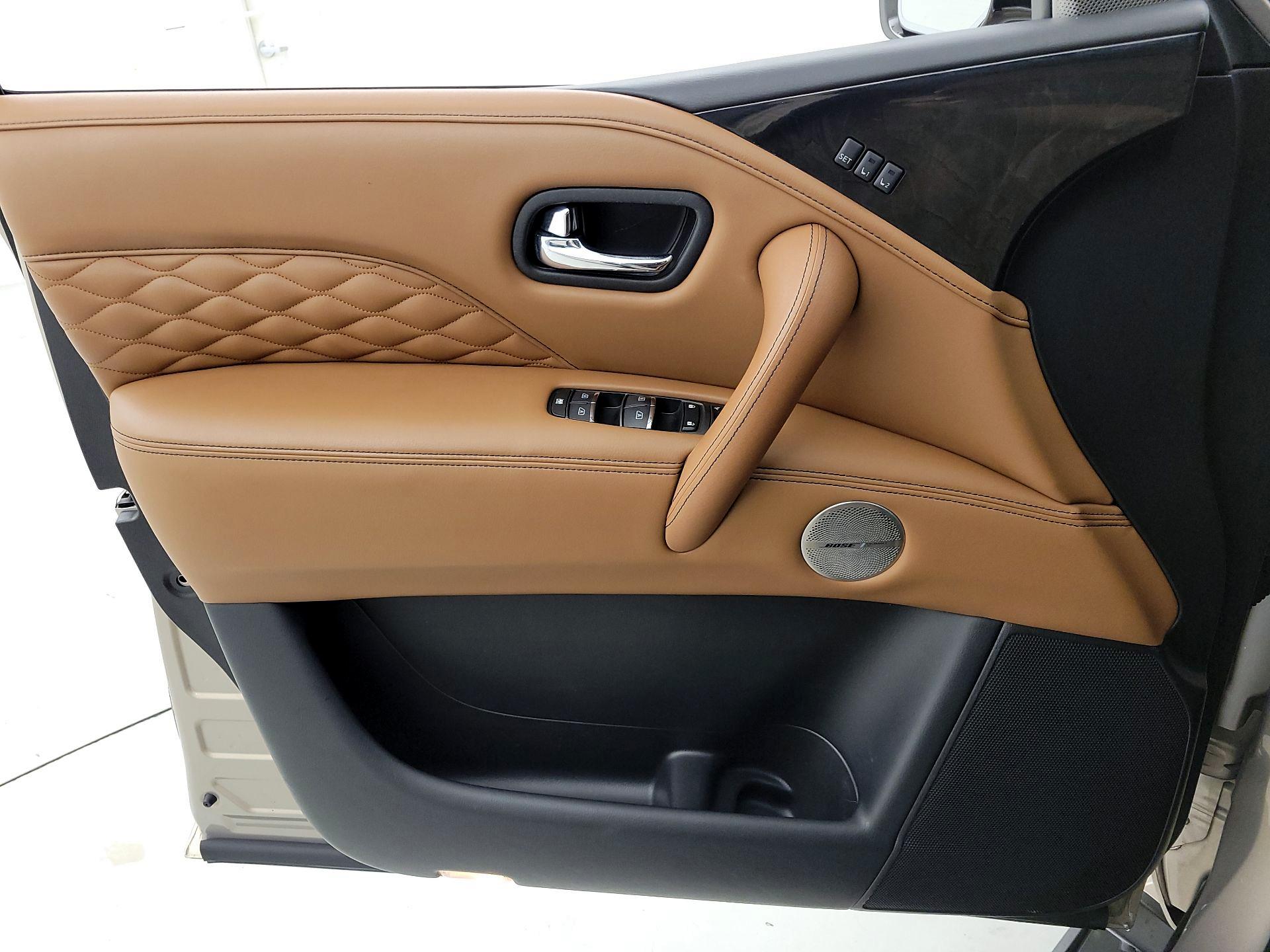 Thumbnail: 2023 INFINITI QX80 - 12