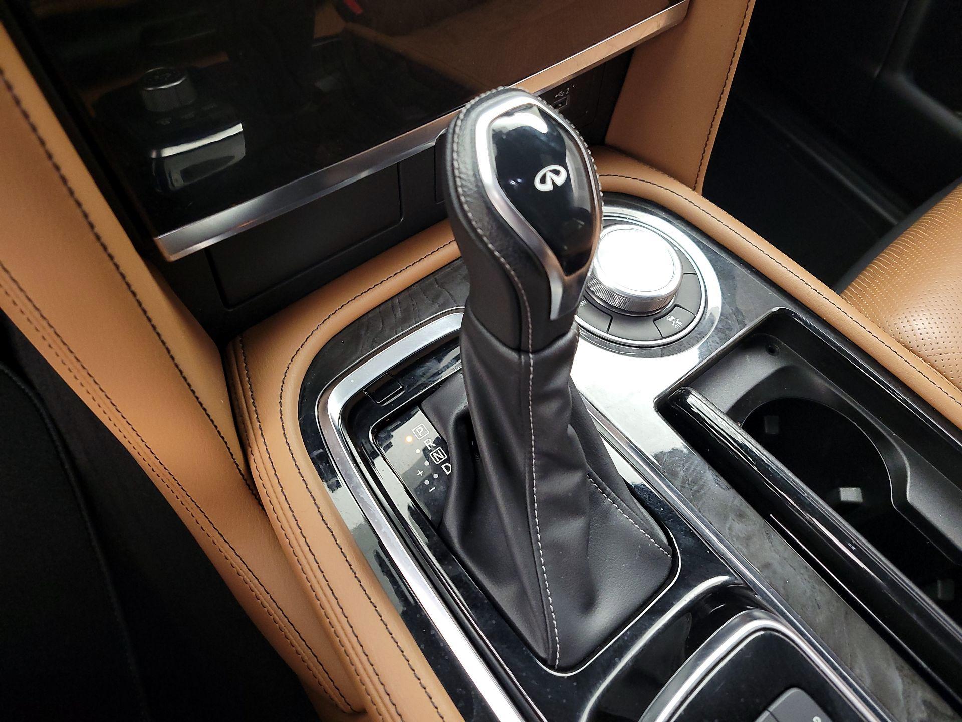 Thumbnail: 2023 INFINITI QX80 - 18