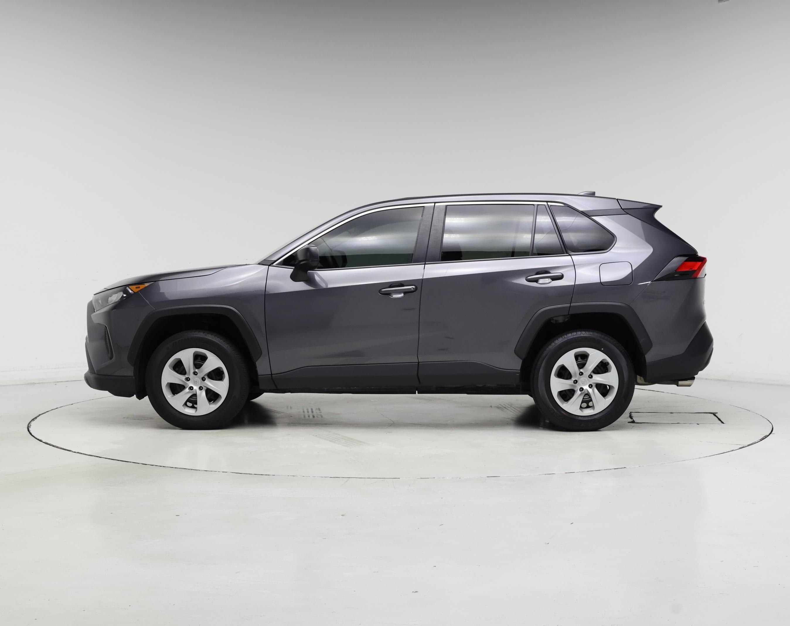 Thumbnail: 2022 Toyota RAV4 - 3