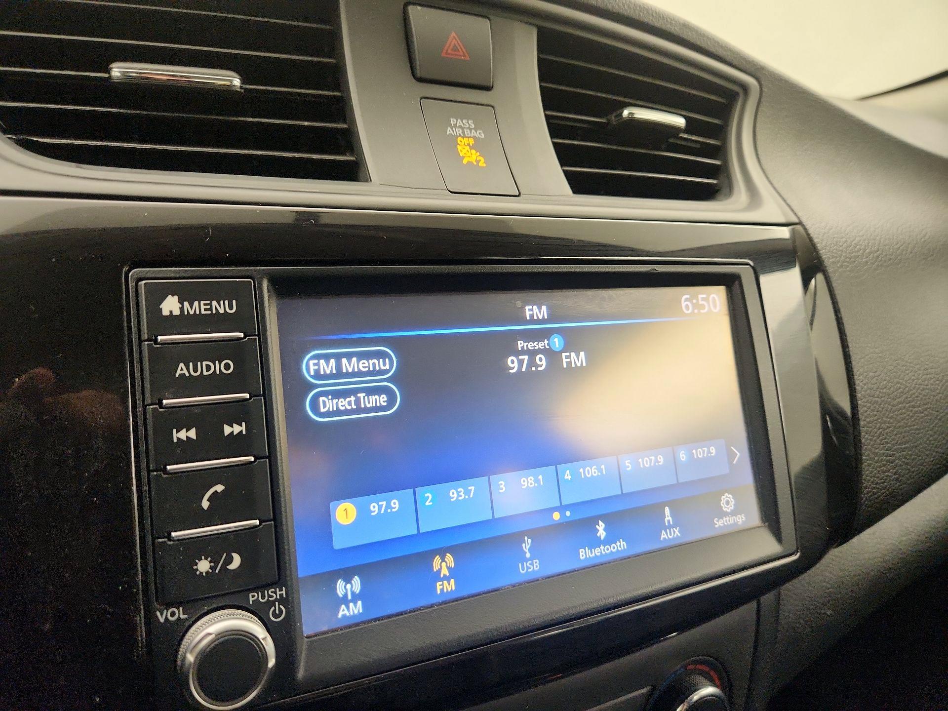 Thumbnail: 2019 Nissan Sentra - 15