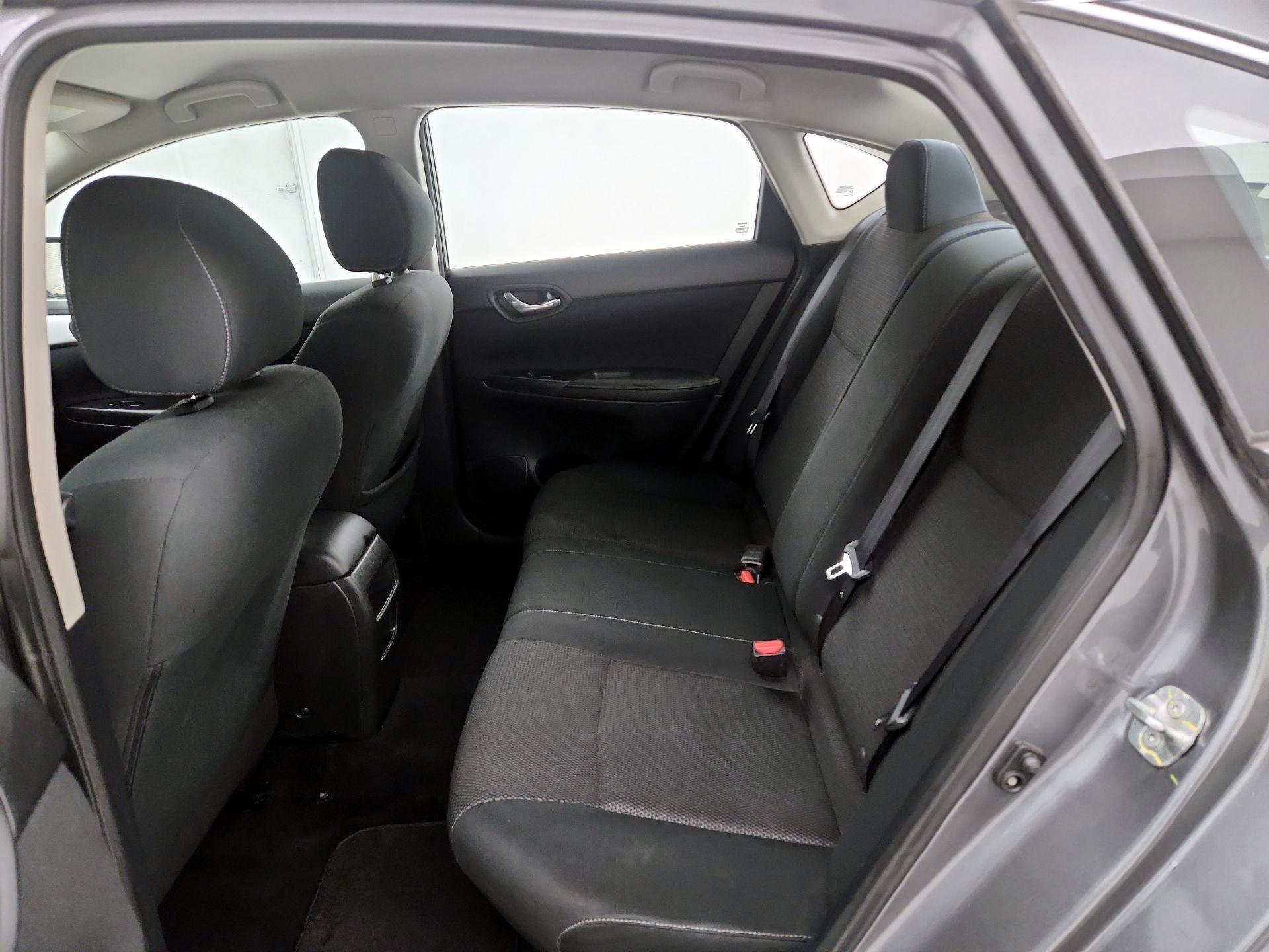 Thumbnail: 2019 Nissan Sentra - 18