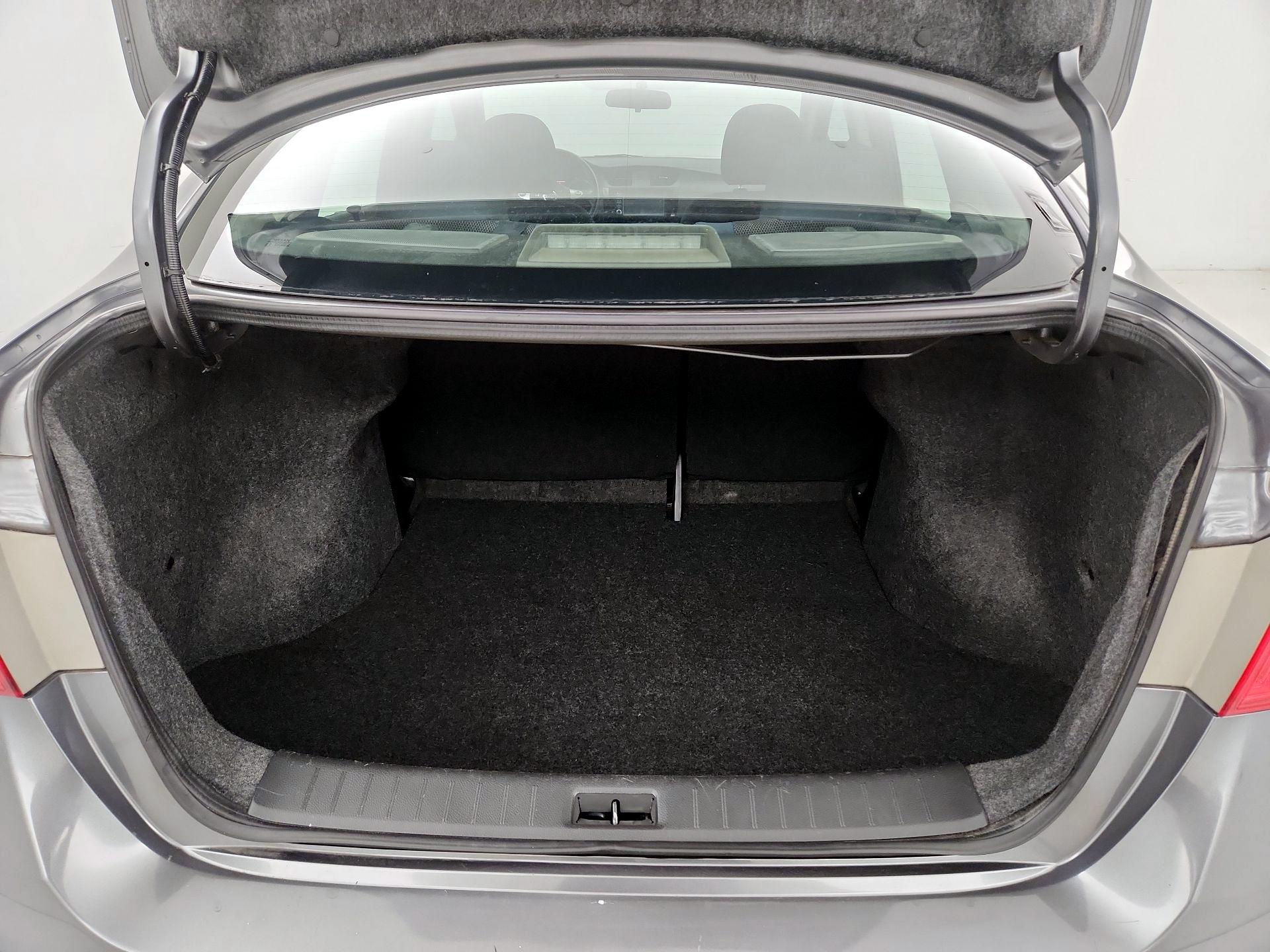 Thumbnail: 2019 Nissan Sentra - 19