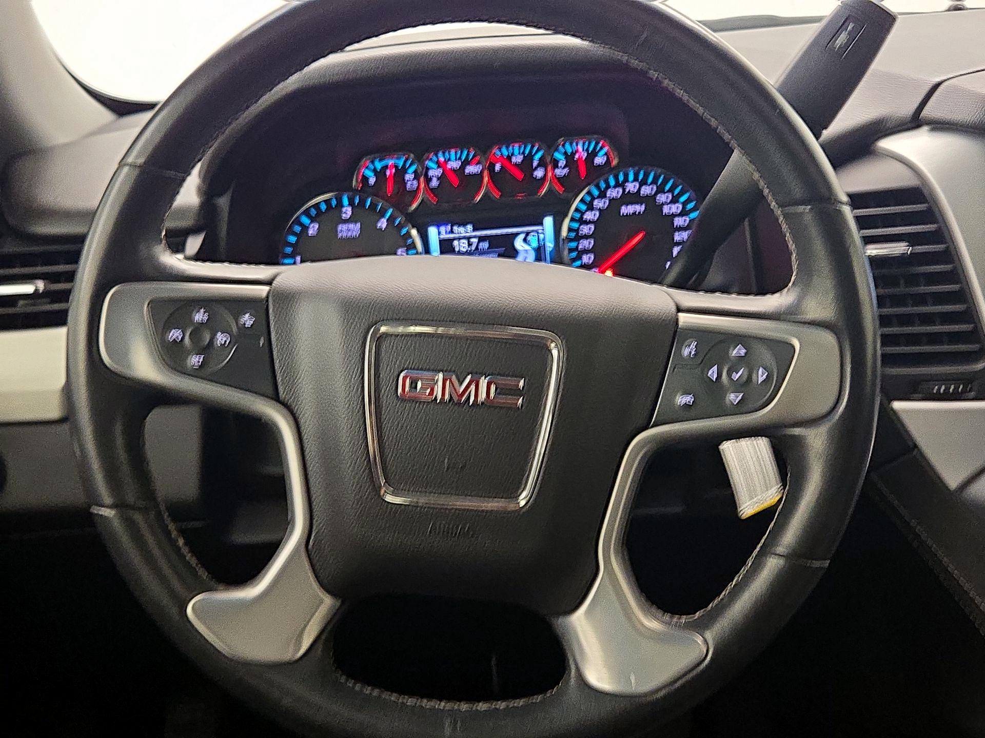 Thumbnail: 2019 GMC Yukon XL - 10