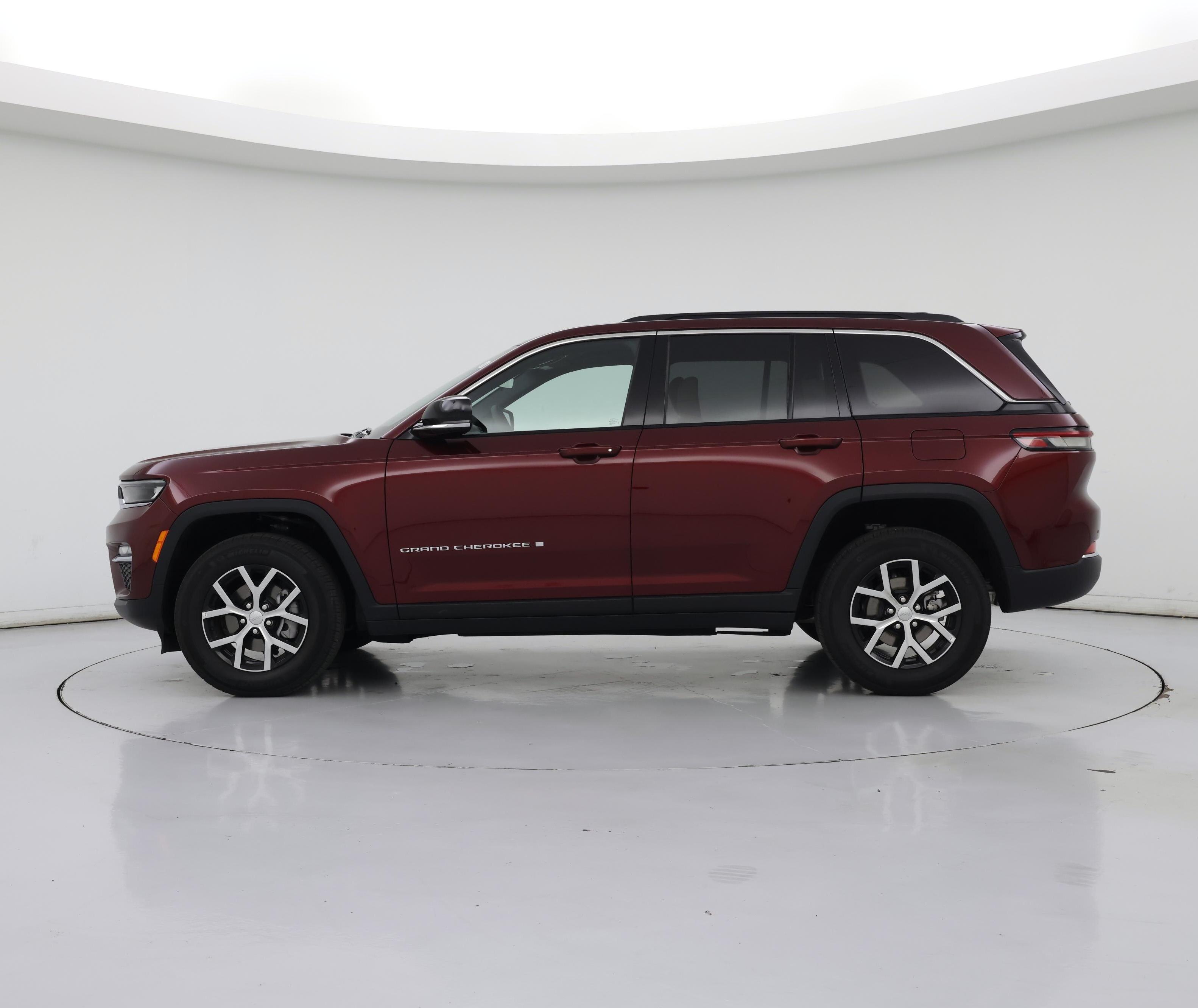 Thumbnail: 2025 Jeep Grand Cherokee - 3