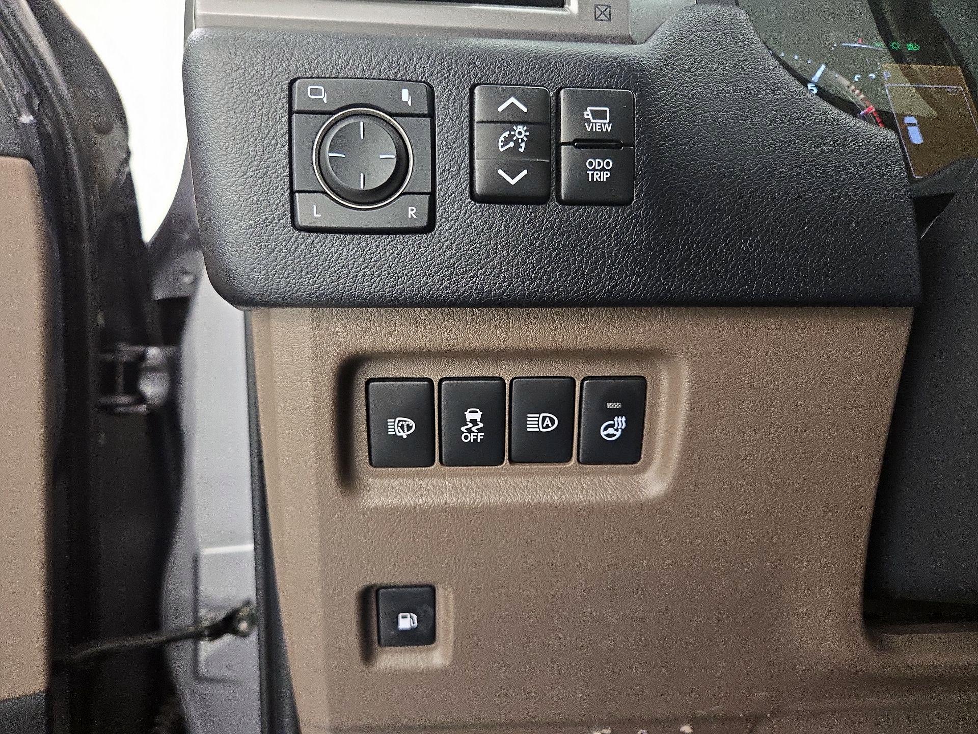 Thumbnail: 2022 Lexus GX - 13