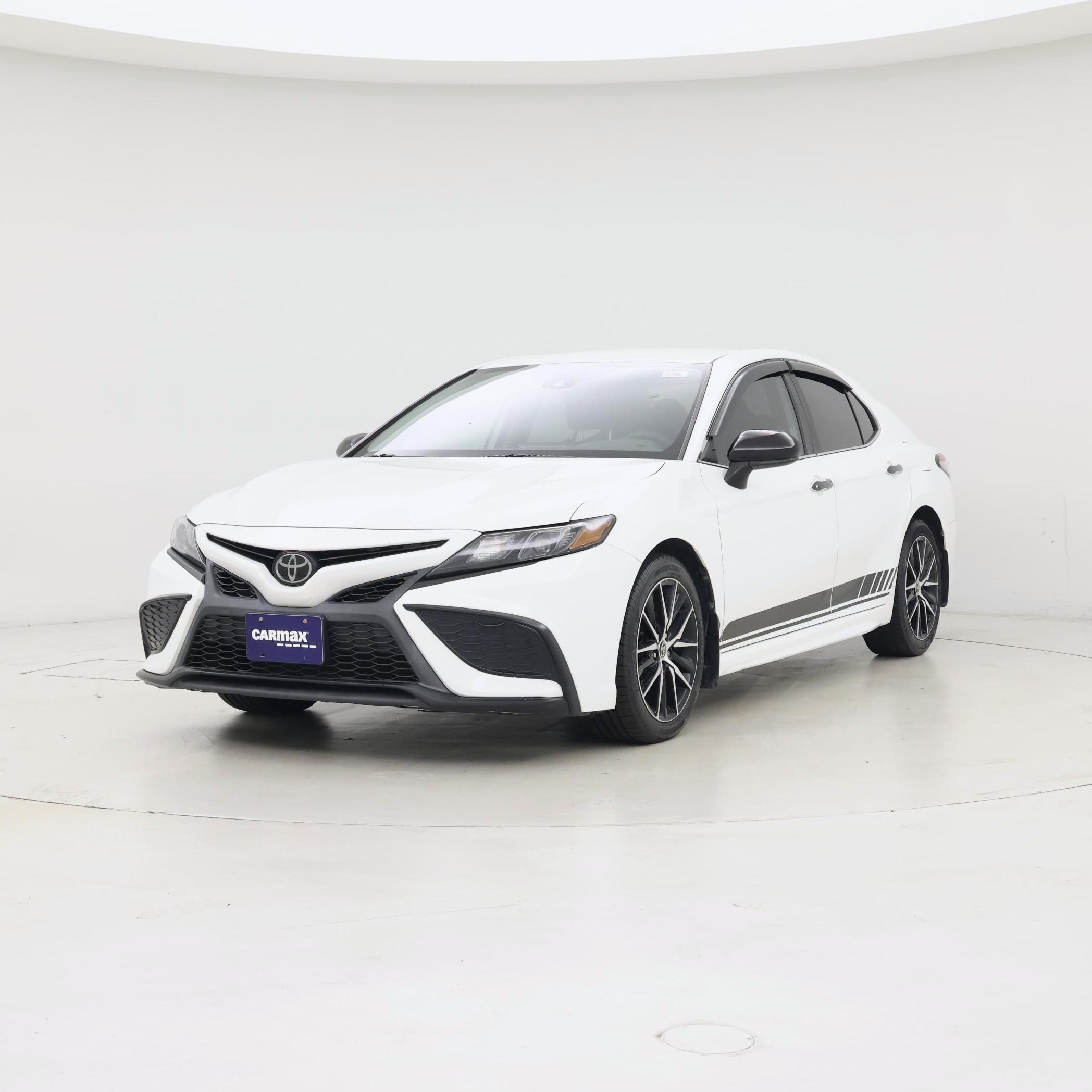 Thumbnail: 2021 Toyota Camry - 4
