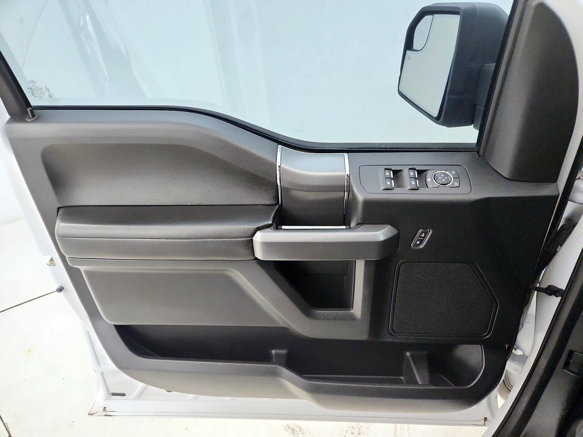 Thumbnail: 2016 Ford F-150 - 12