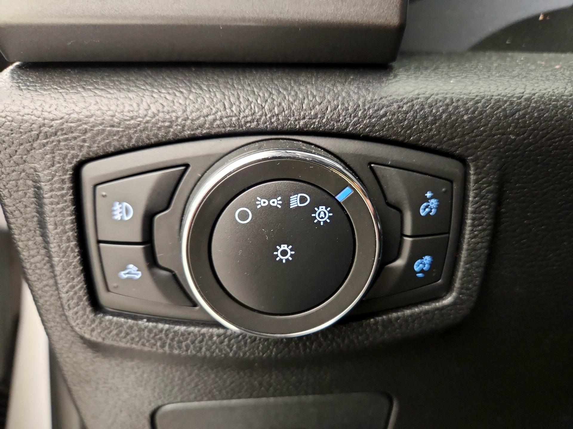 Thumbnail: 2016 Ford F-150 - 13