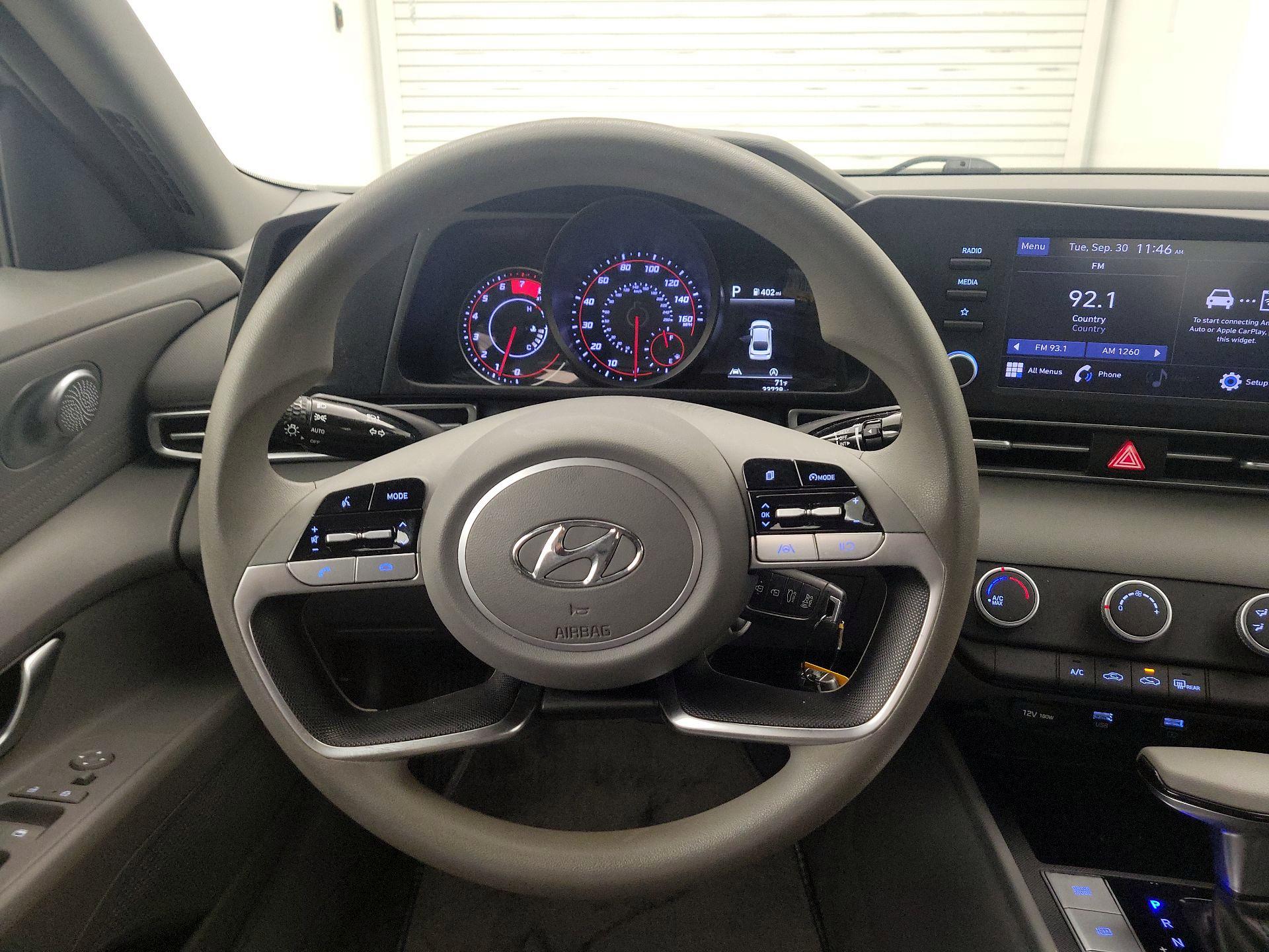 Thumbnail: 2022 Hyundai Elantra - 10